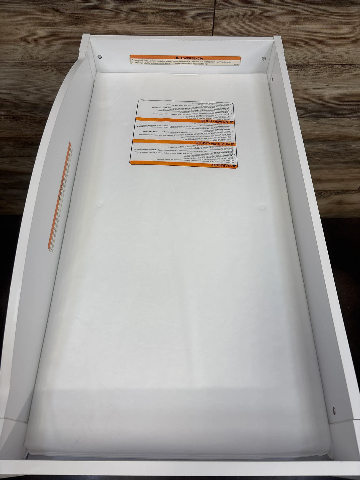 Graco Customizable Changing Table w/ Water-Resistant Pad - White