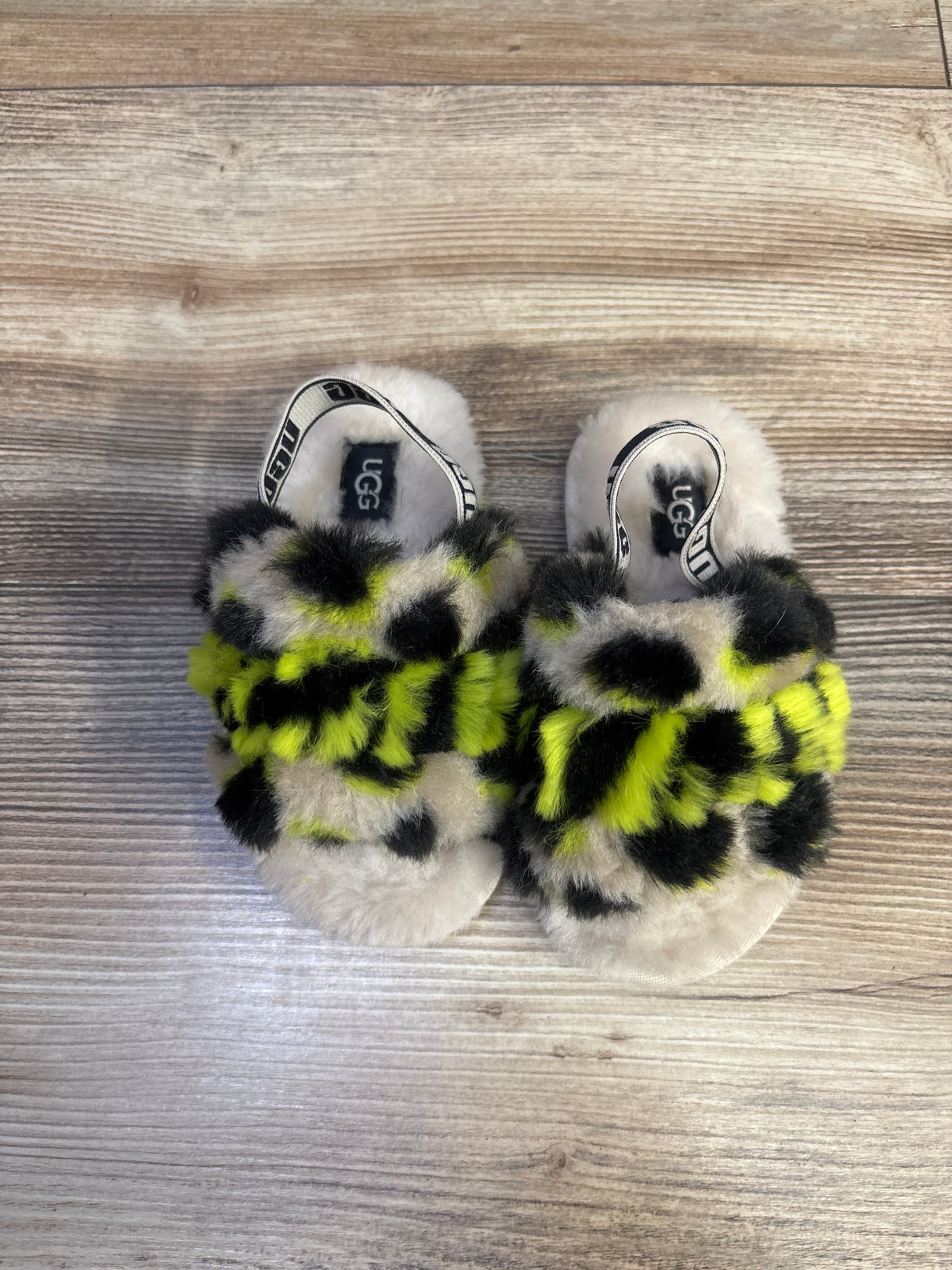 Ugg Fluff Yeah Slides in Animalia Beige sz 9c