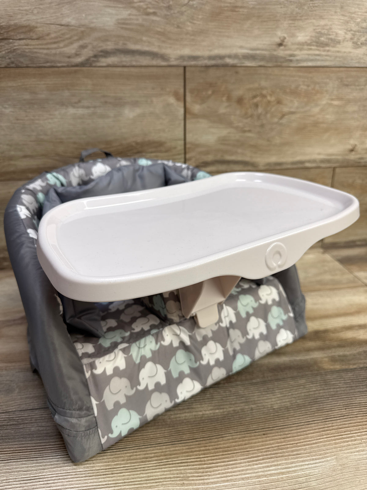 Boppy Baby Chair - Elephant Walk - Gray