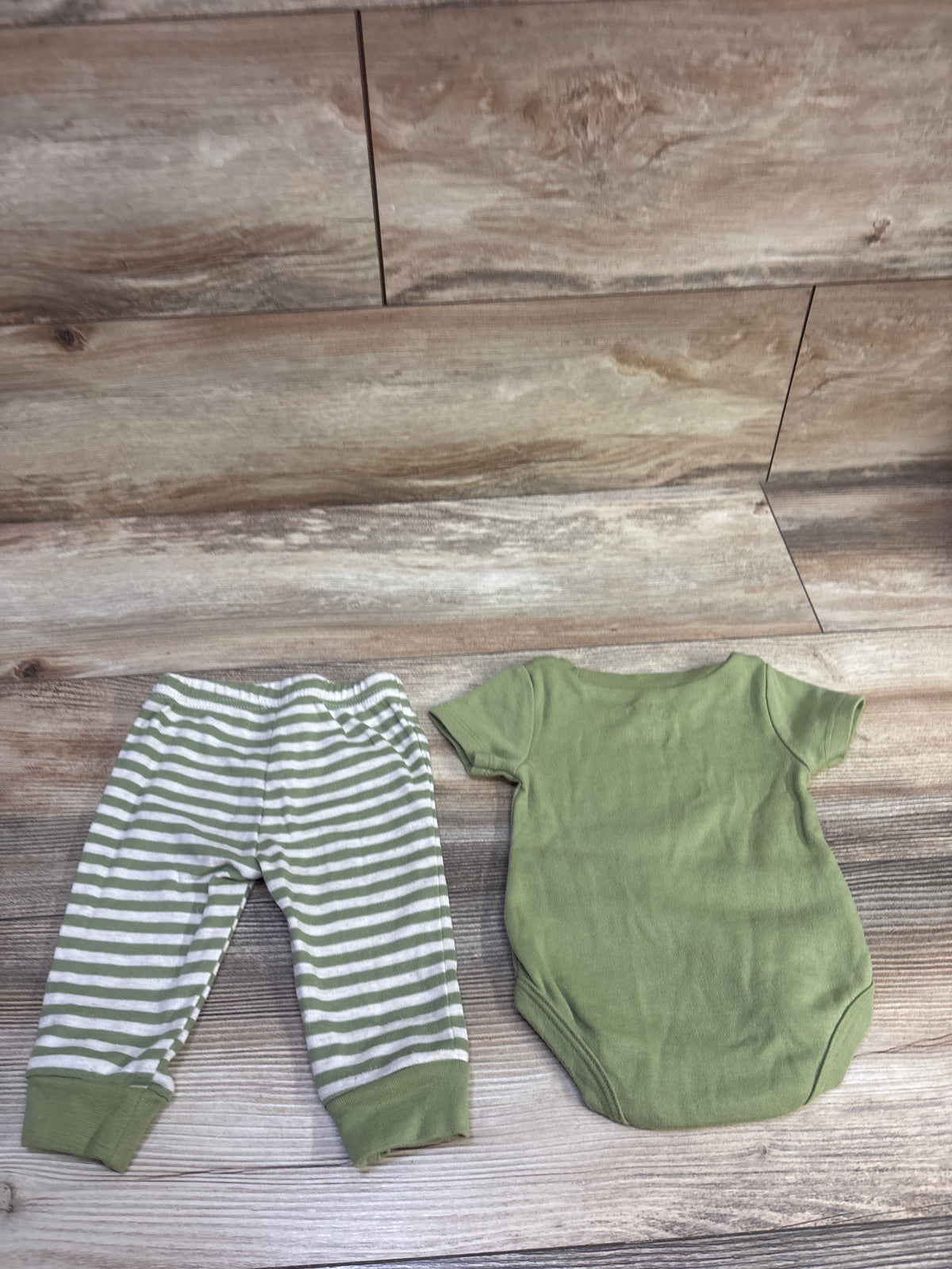 Baby Essentials 2pc Just A Boy In Love With His Mama Set Green sz 6m