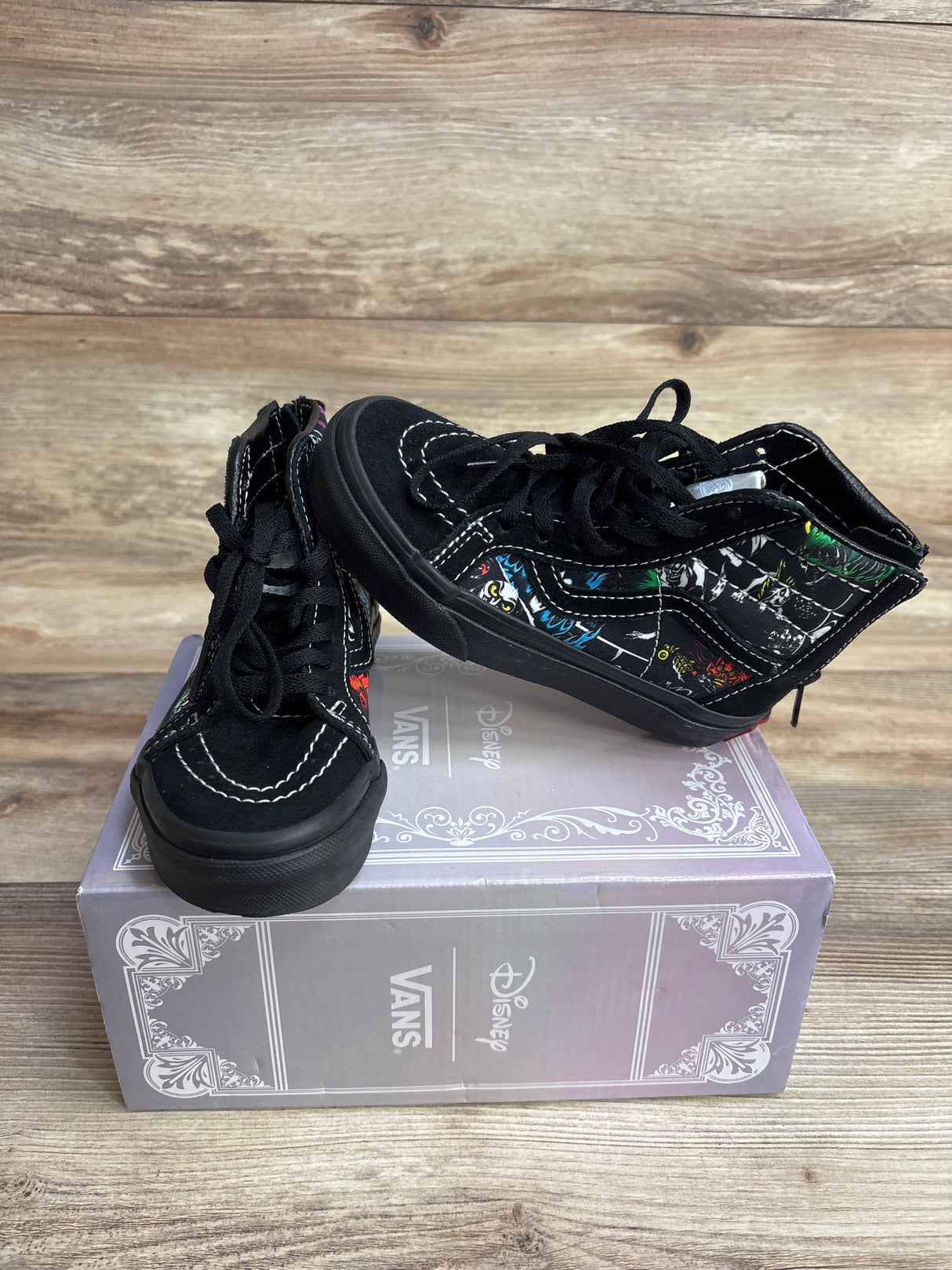 Disney x Vans Sk8-Hi 'Villains' Sneakers Black sz 11c