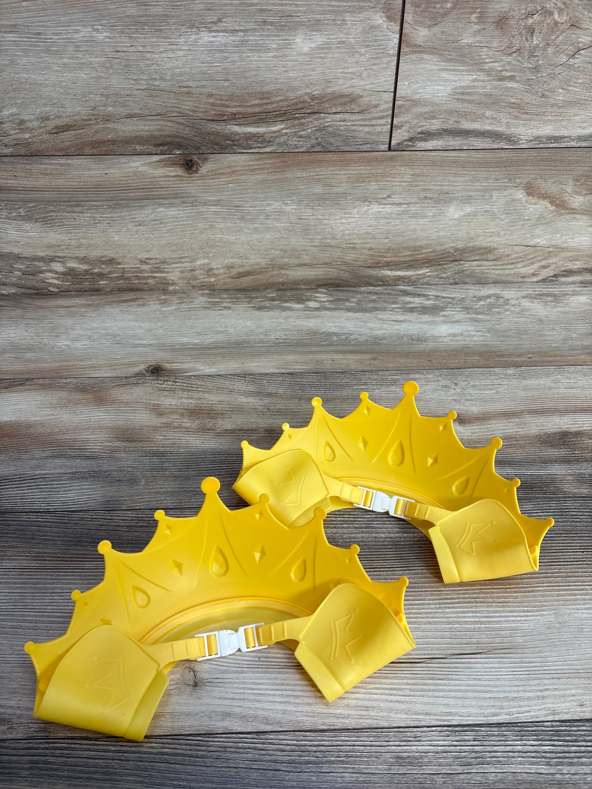 NEW Baby Shower Cap Yellow Crown 2pk