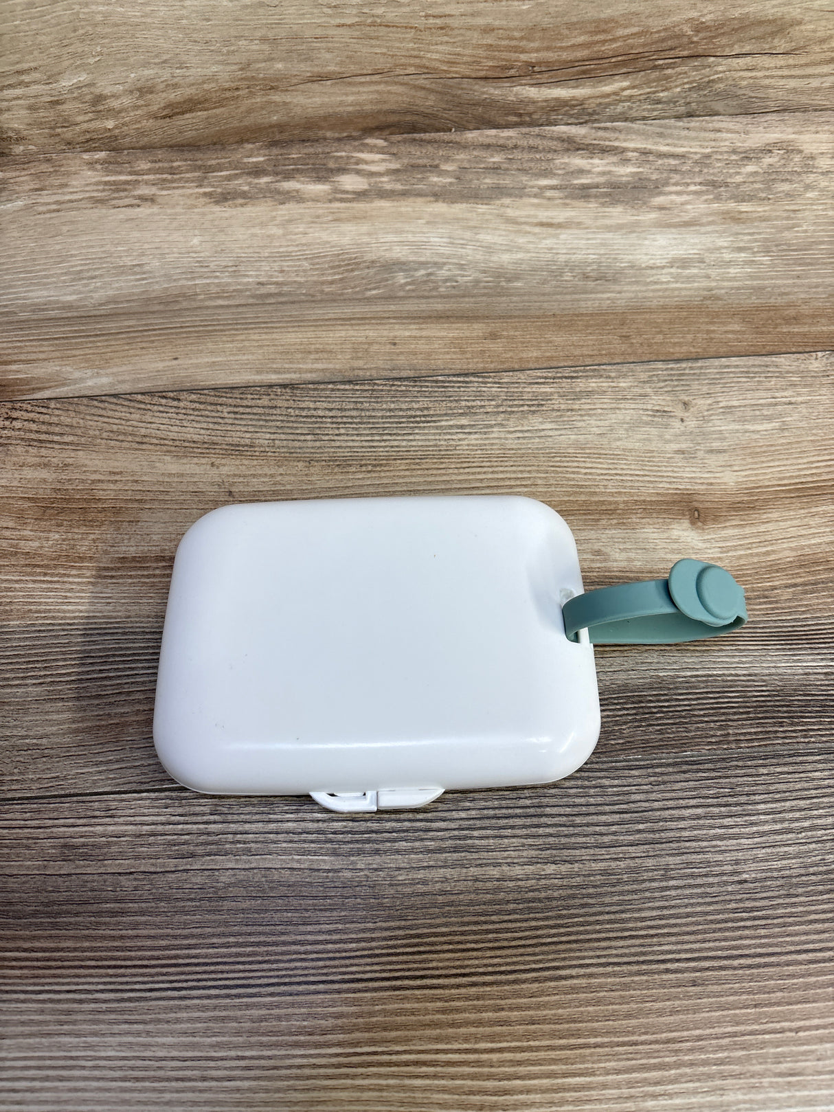 Little Me Portable Wipe Dispenser, White/Green