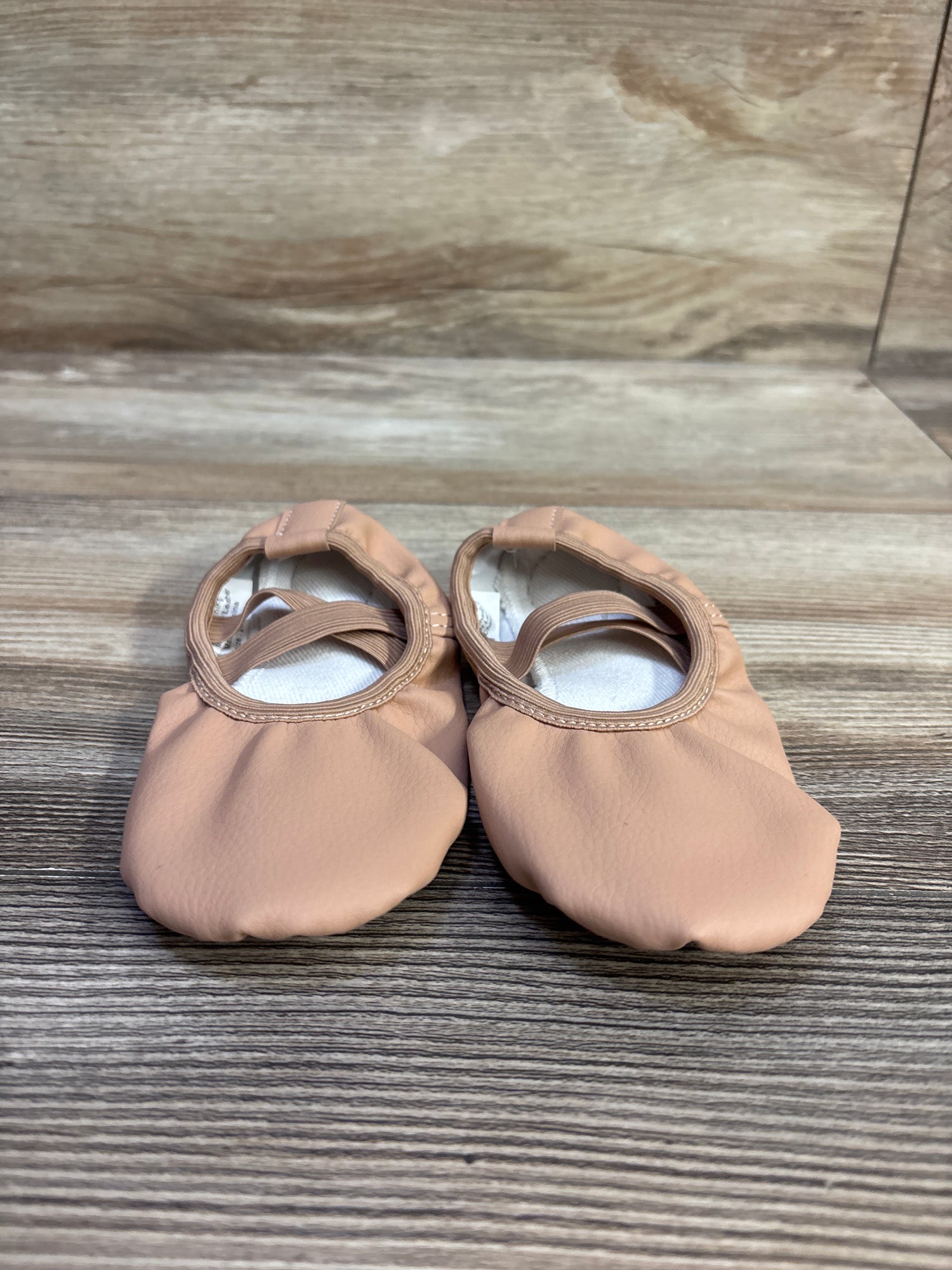Yiwu Soft Ballet Shoes Beige sz 7/8c