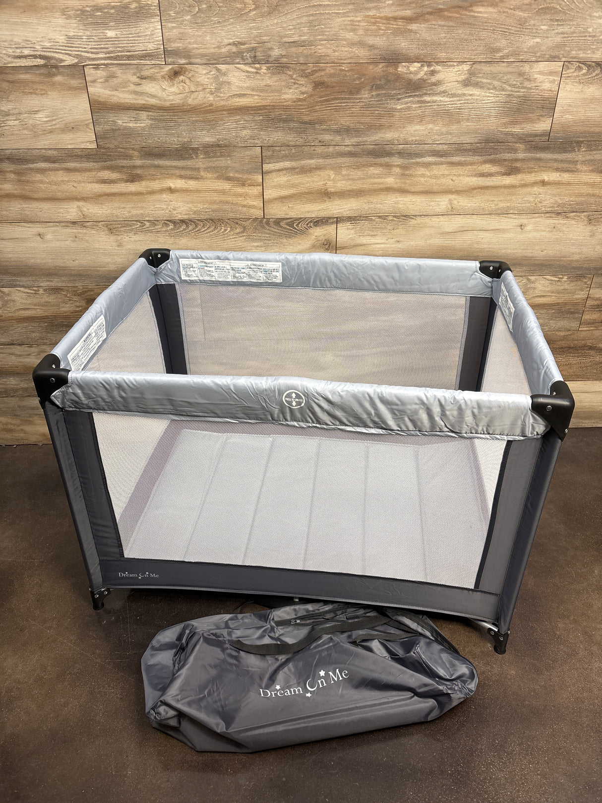 Dream on Me Zodiak Play Yard, Grey
