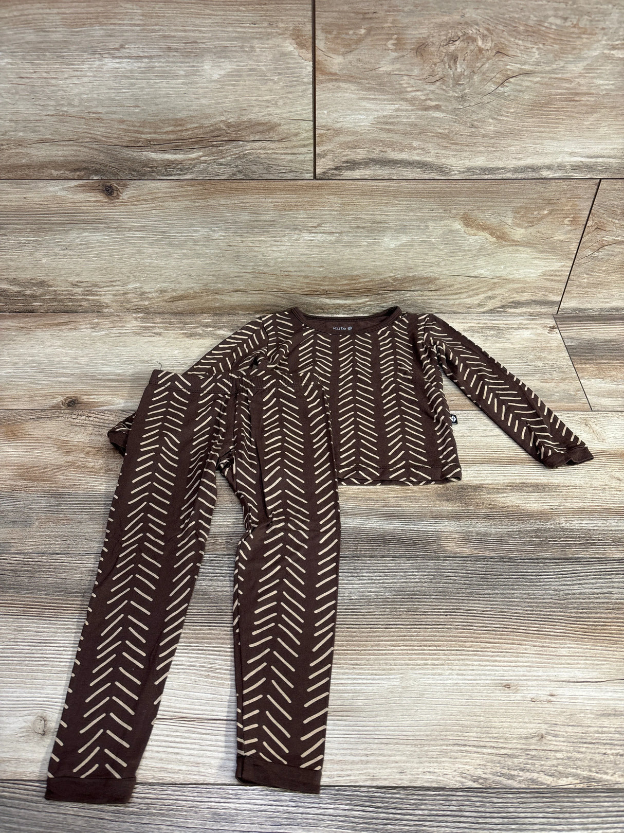 Kyte Baby Long Sleeve 2pc Pajama Set in Espresso Herringbone sz 18-24m