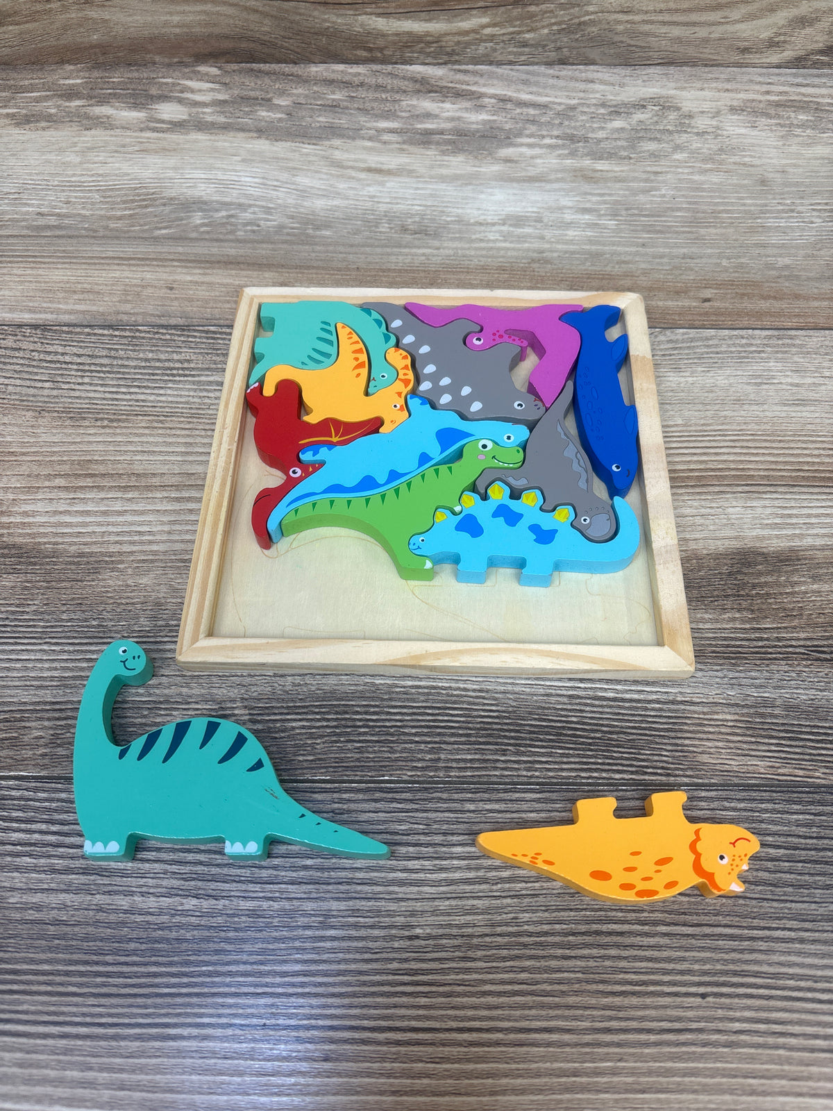 LUXEN Wooden Dinosaur Puzzle Board 12pc