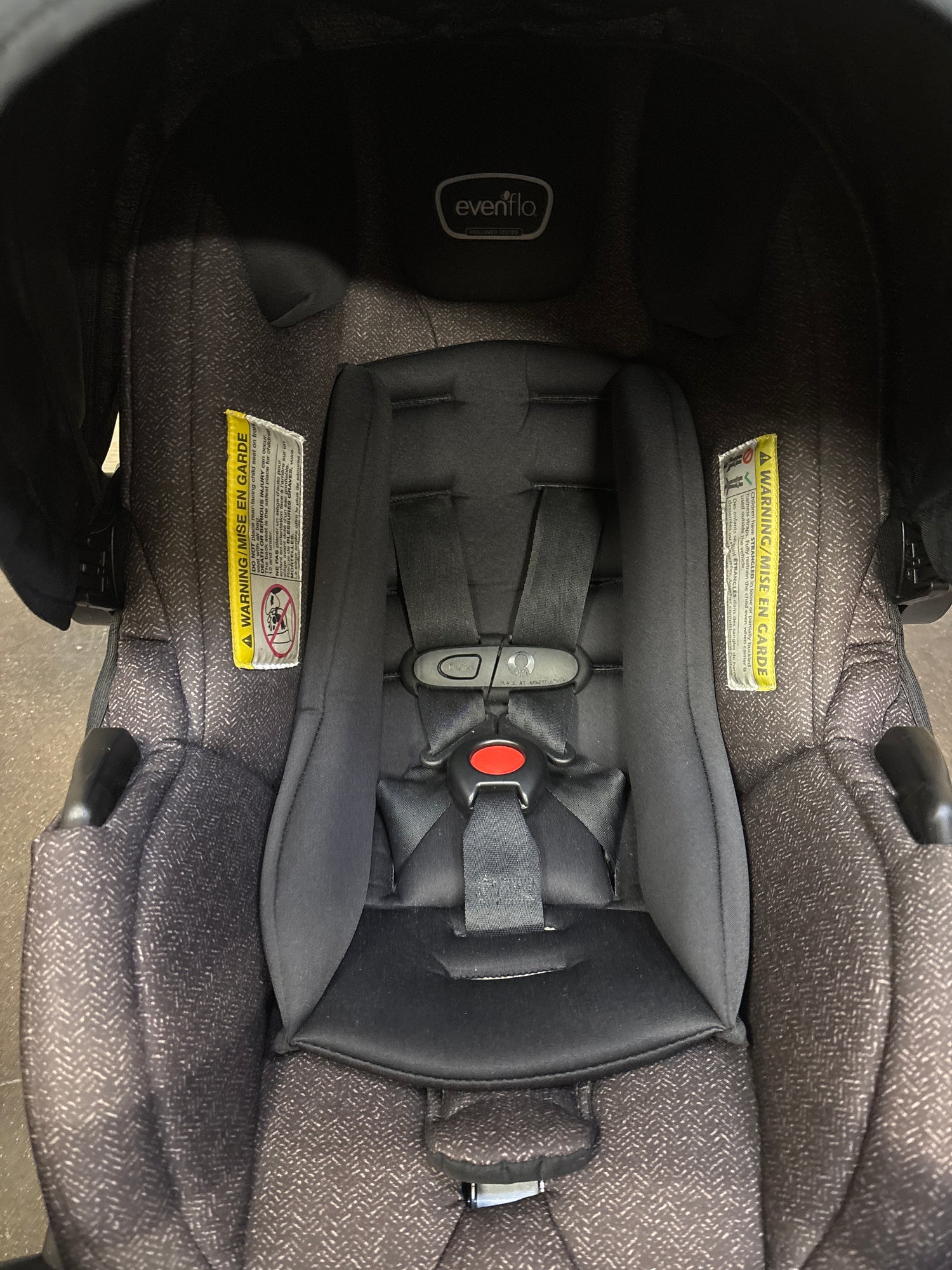 Evenflo Pivot Modular Travel System w/ LiteMax Infant Car Seat in Casual Gray*