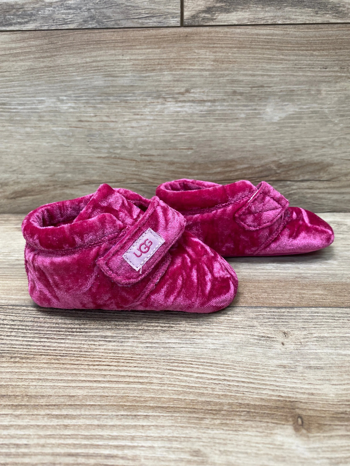 UGG Baby Bixbee Velvet Pink Bootie Slipper Sz 4c/5c