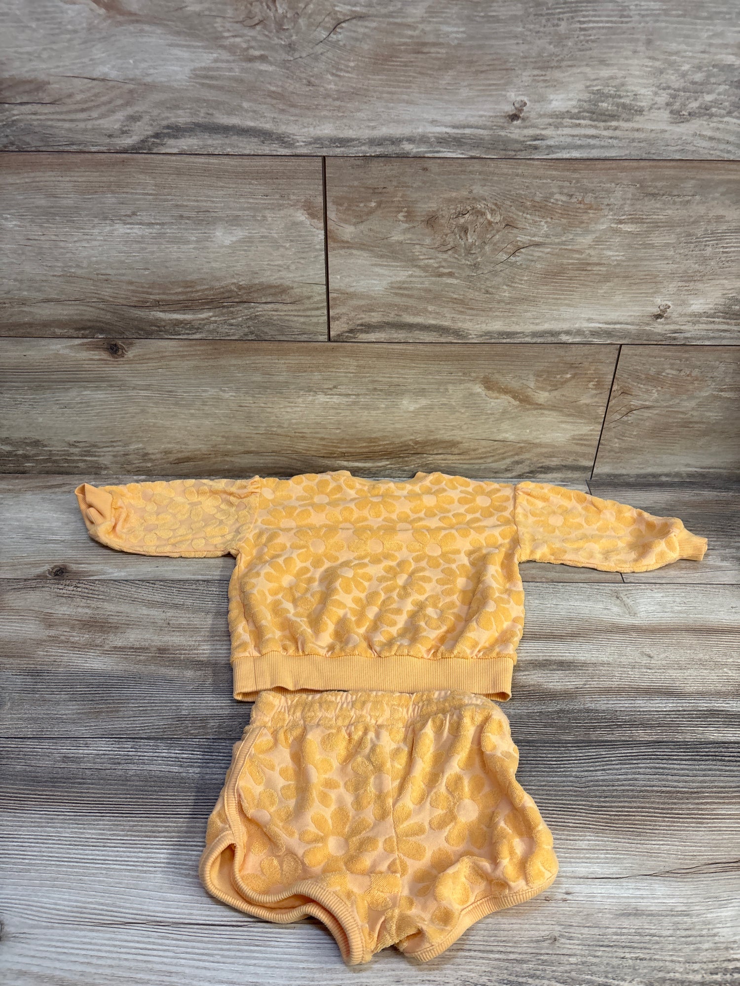 Old Navy 2pc French Terry Sweatshirt & Shorts Set Orange sz 18-24m