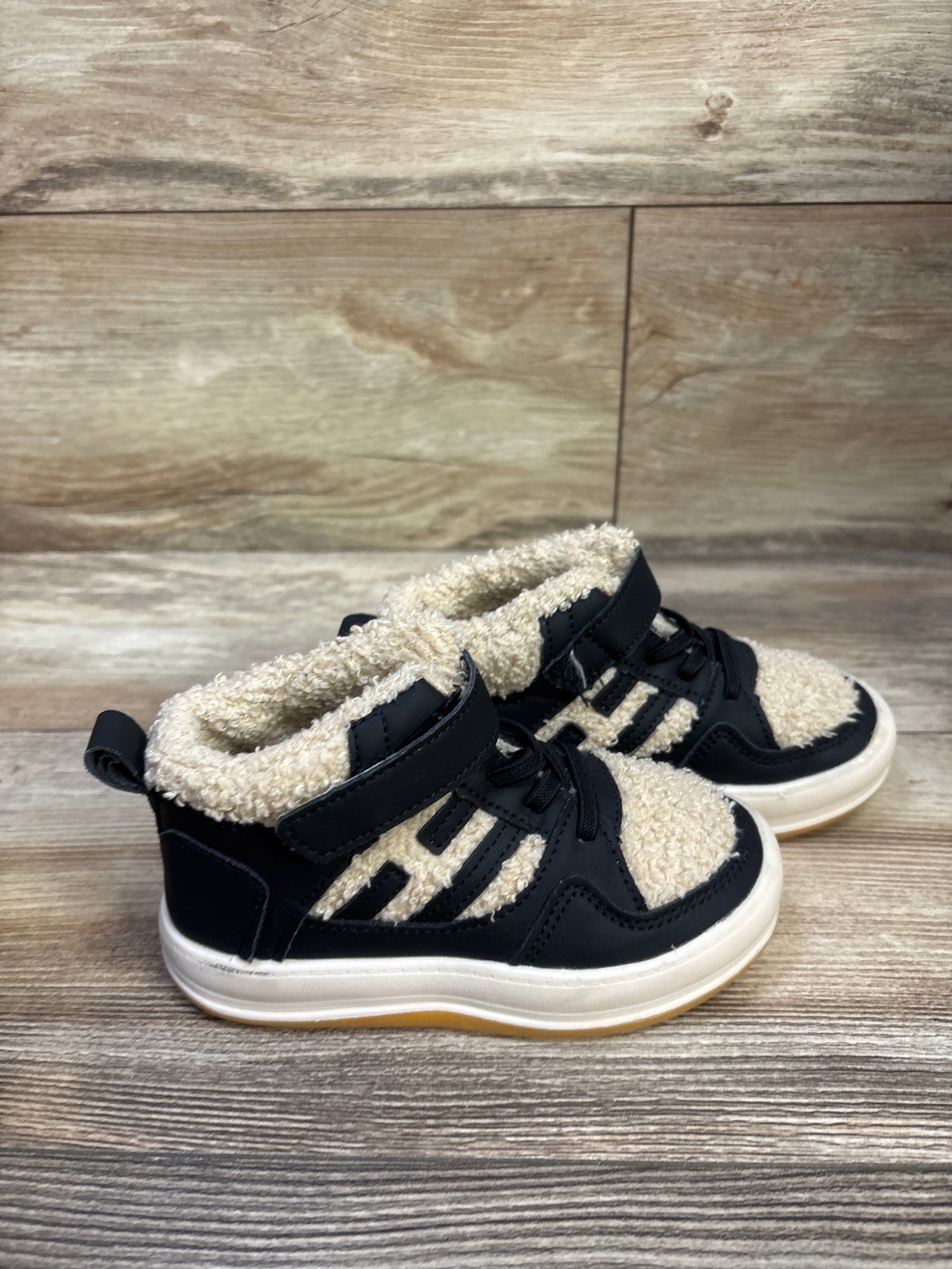 Shein Fleece High Top Sneakers Black sz 11c
