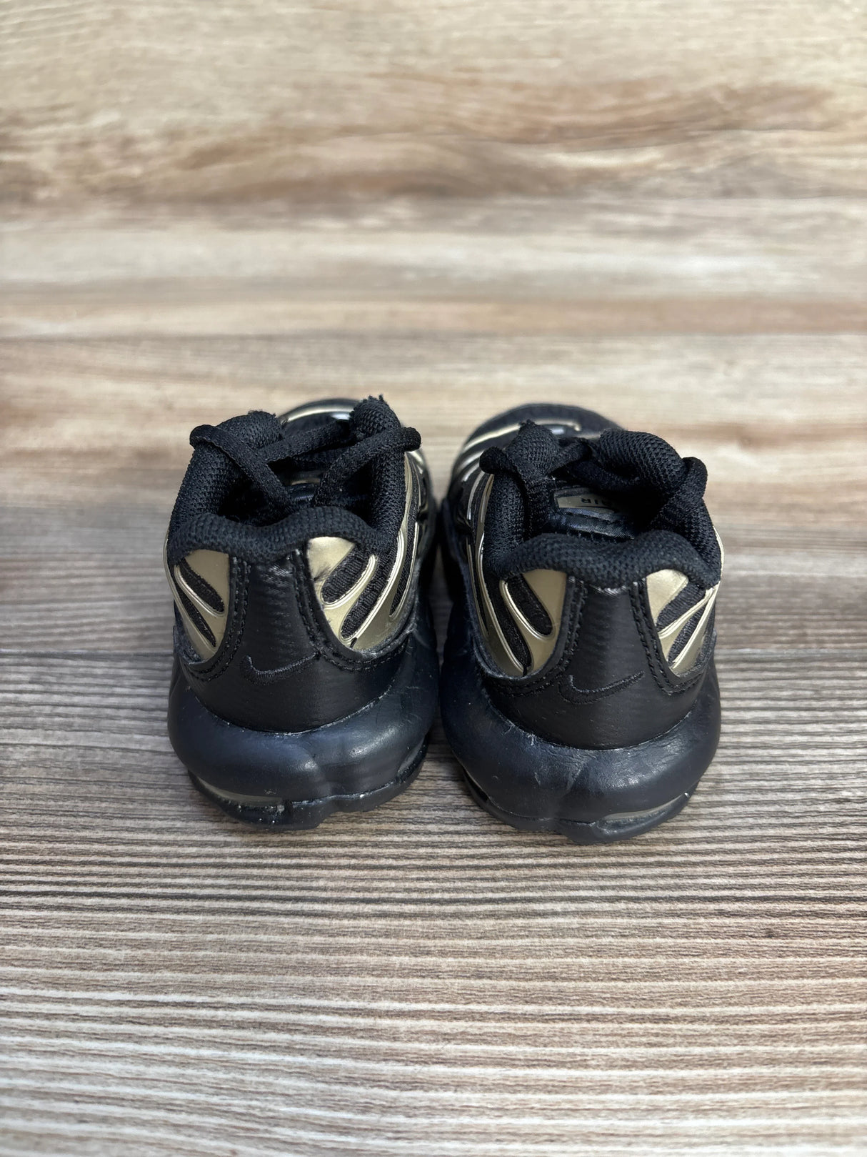 Nike Air Max Plus TD 'Black Metallic Gold Star' Sneakers, Black sz 2c