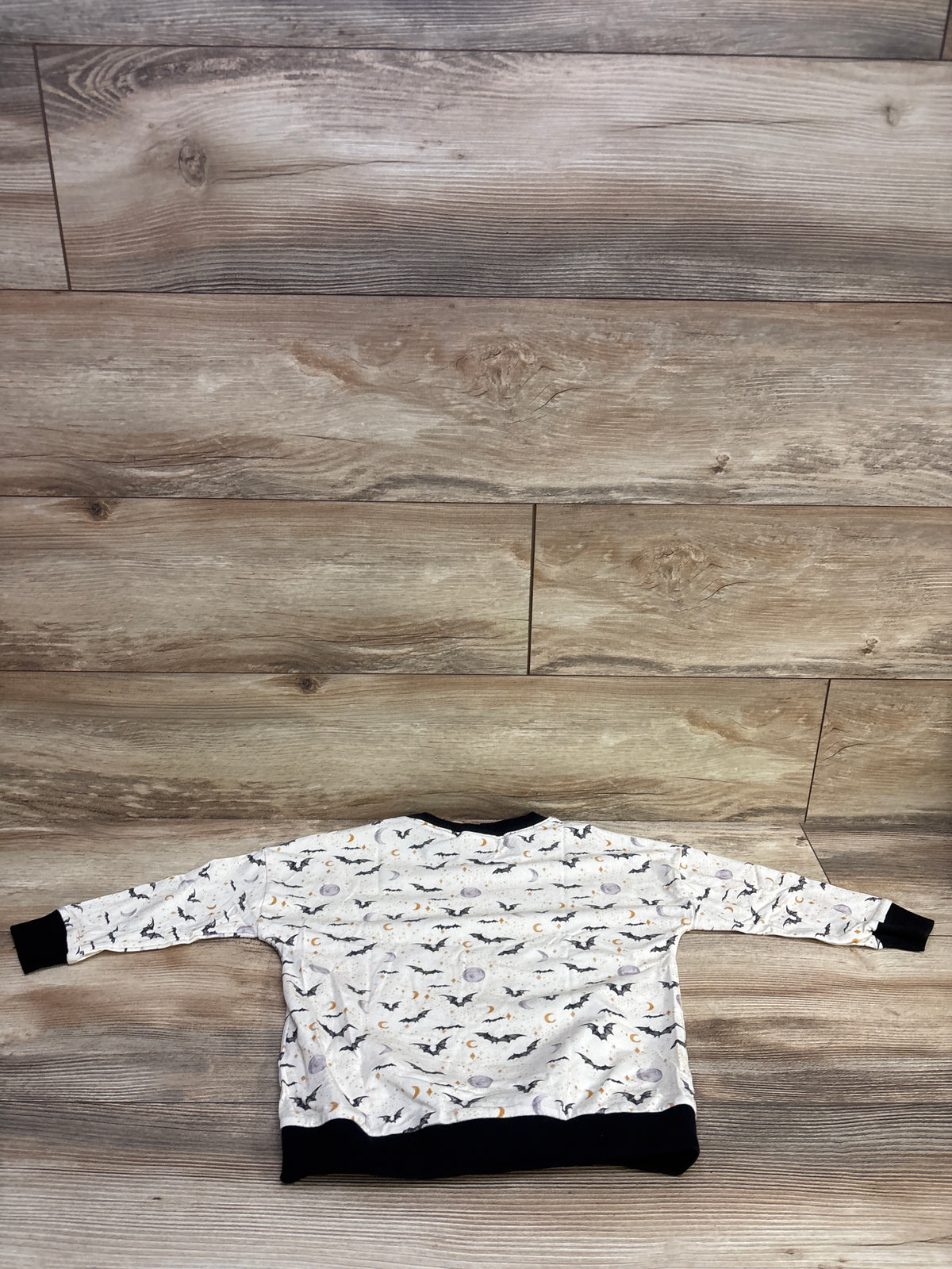 Kait Perez Long Sleeve Bat Shirt Ivory sz 4T