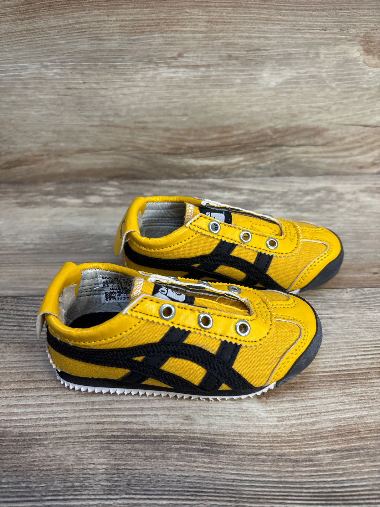 Onitsuka Tiger Mexico 66 Slip-On Sneakers Yellow 6.5c