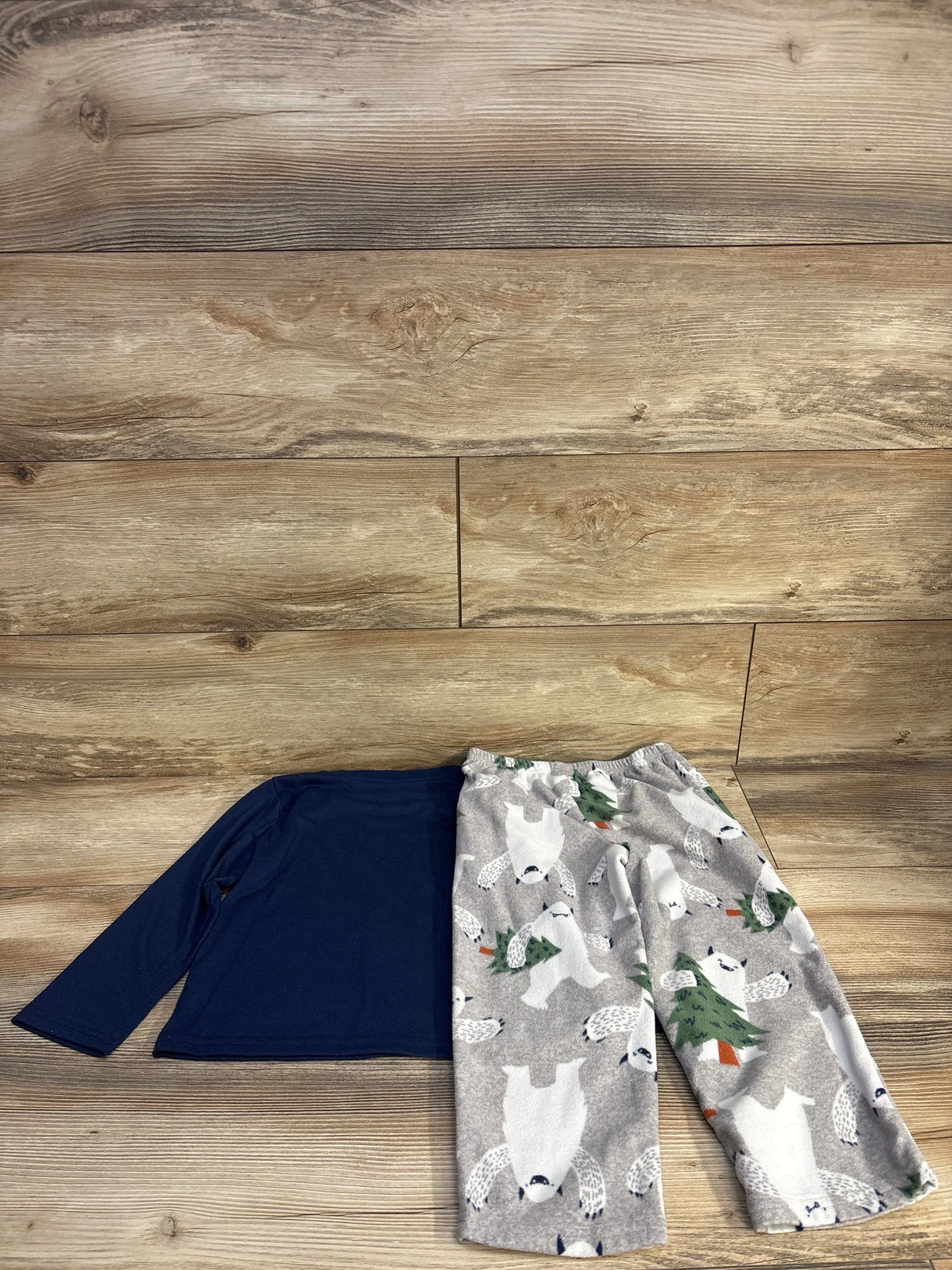 Just One You 2pc Yeti Pajama Set Navy sz 4T