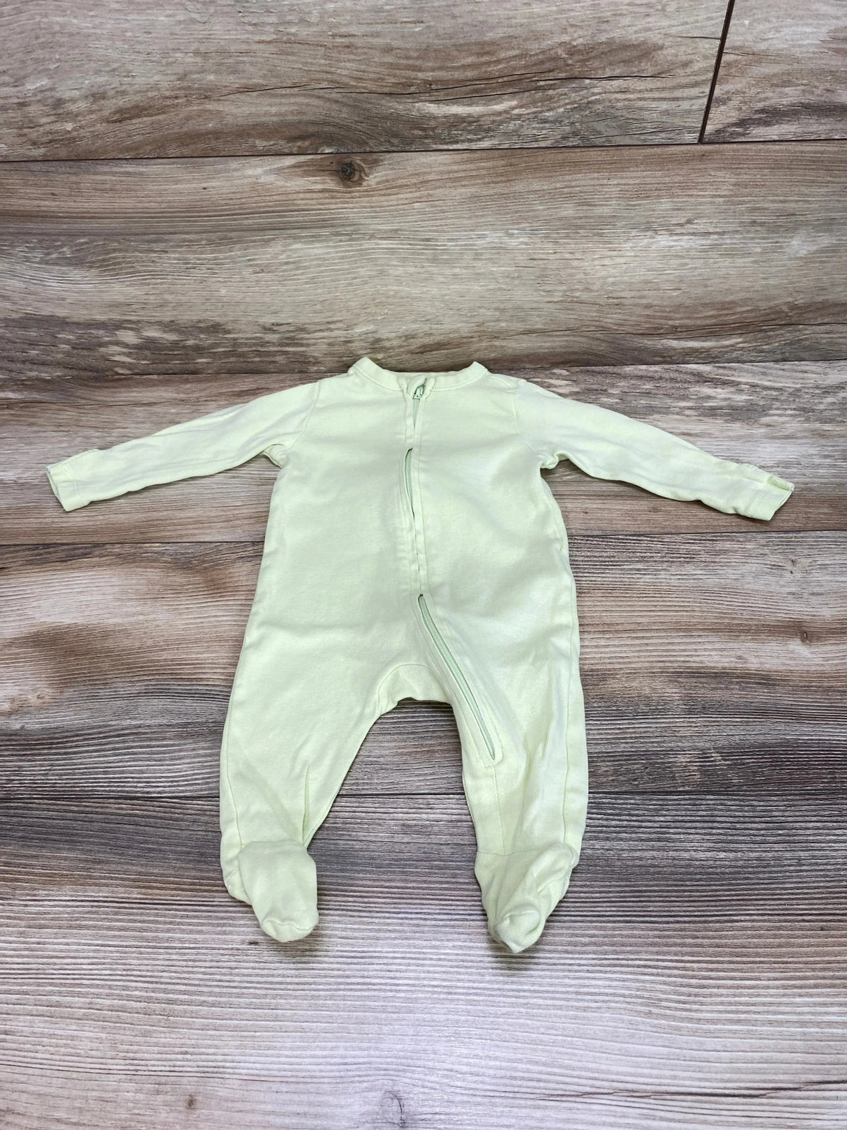 Old Navy Sleeper Green sz 0-3m