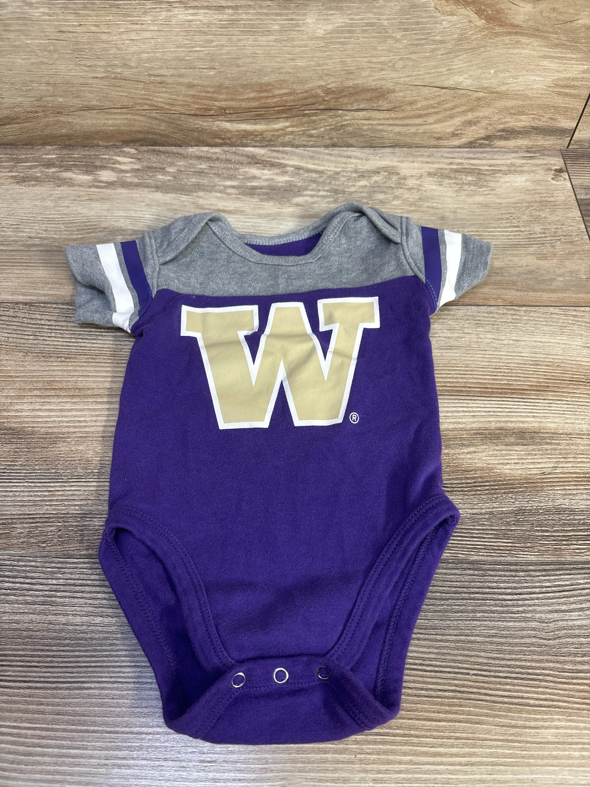 Gen2 University of Washington Huskies Bodysuit Grey sz 3/6m