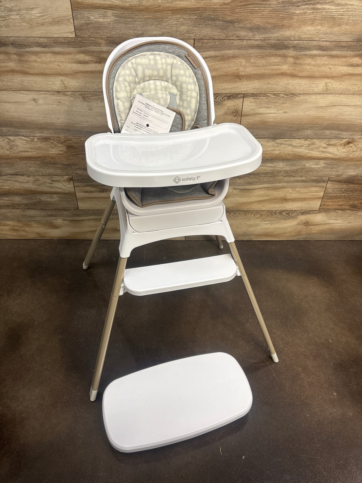 NEW Safety 1st Grow and Go Rotating High Chair in French Gray