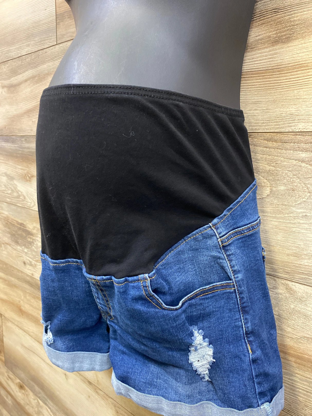 Full Panel Denim Distressed Shorts Blue sz Large