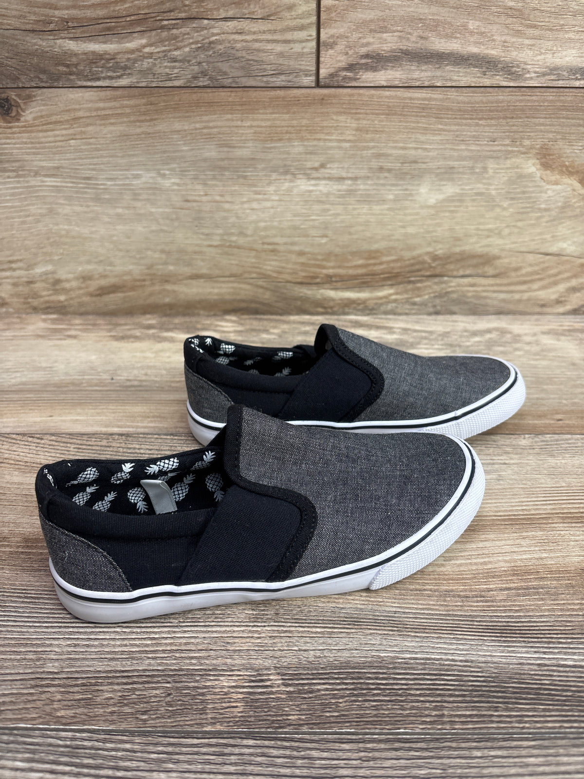 Cat & Jack Canvas Slip-On Sneakers Grey sz 13c