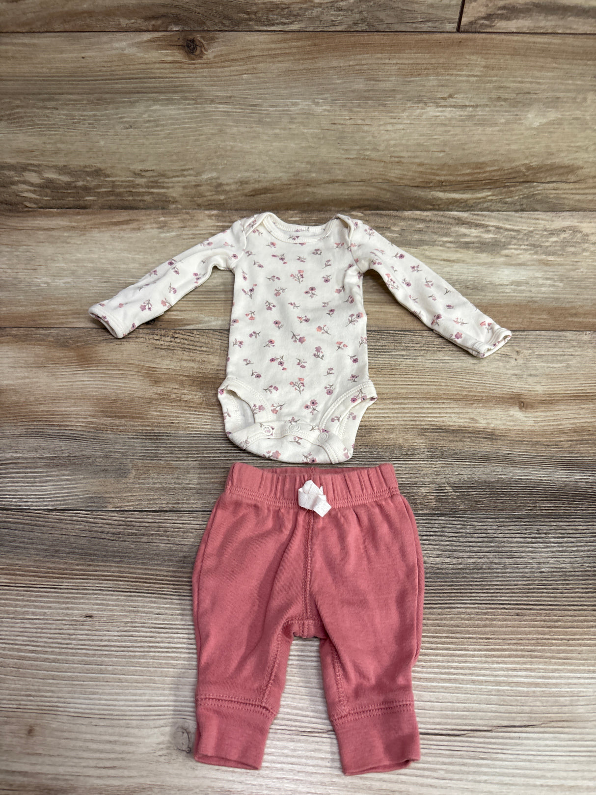 Carter's 2pc Long Sleeve Bodysuit & Pants Set Ivory sz Preemie