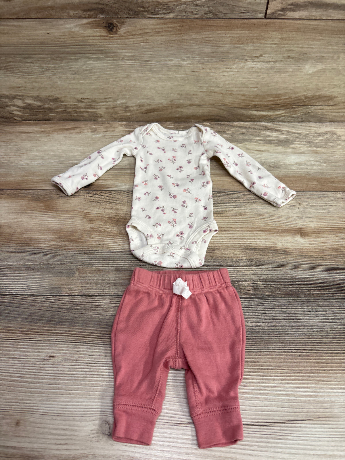 Carter's 2pc Long Sleeve Bodysuit & Pants Set Ivory sz Preemie