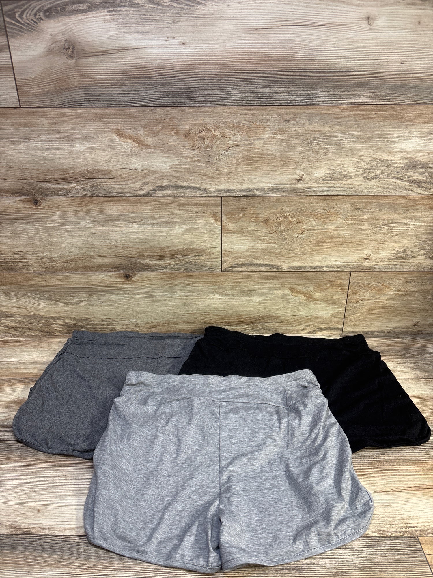 NEW Locoowai 3pk Maternity Over-Belly Shorts Grey sz Small