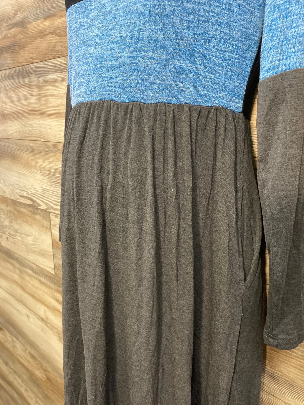 Bearsland Colorblock Dress Black sz Medium - Me n Mommy To Be