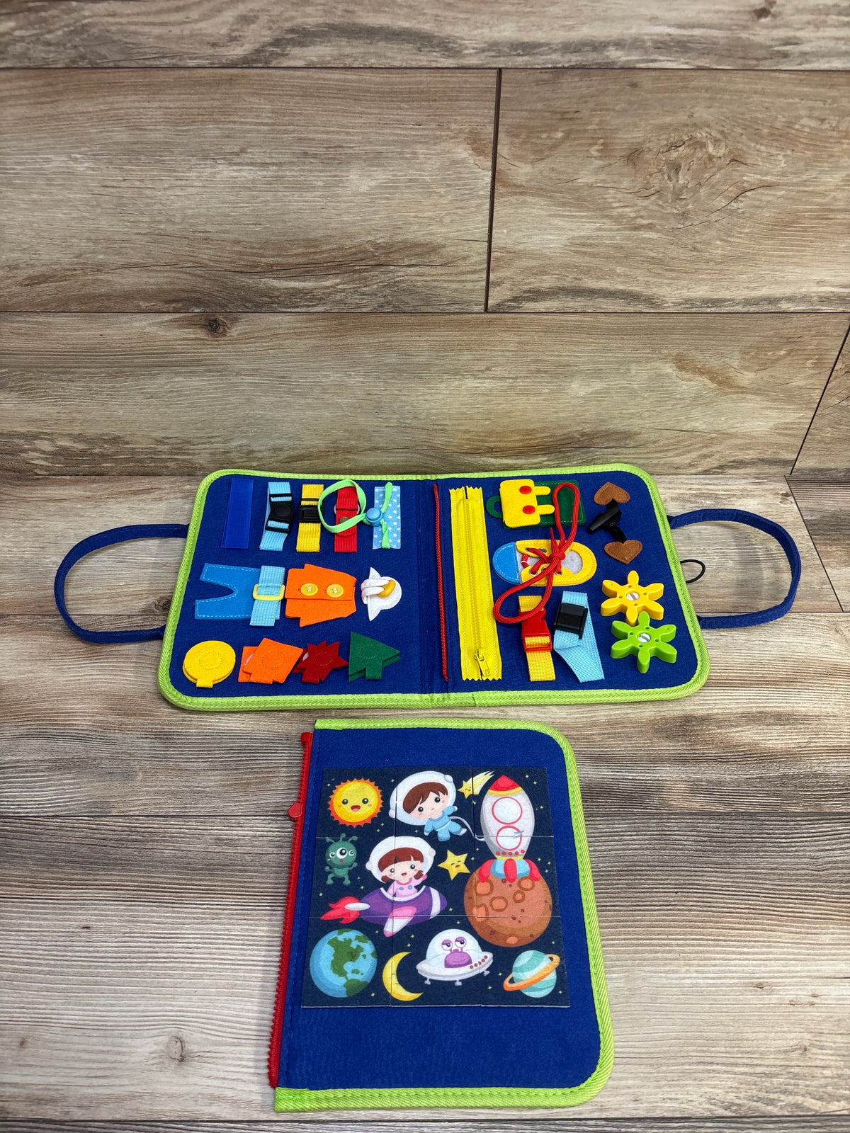 Guolely Montessori Felt Busy Book Blue