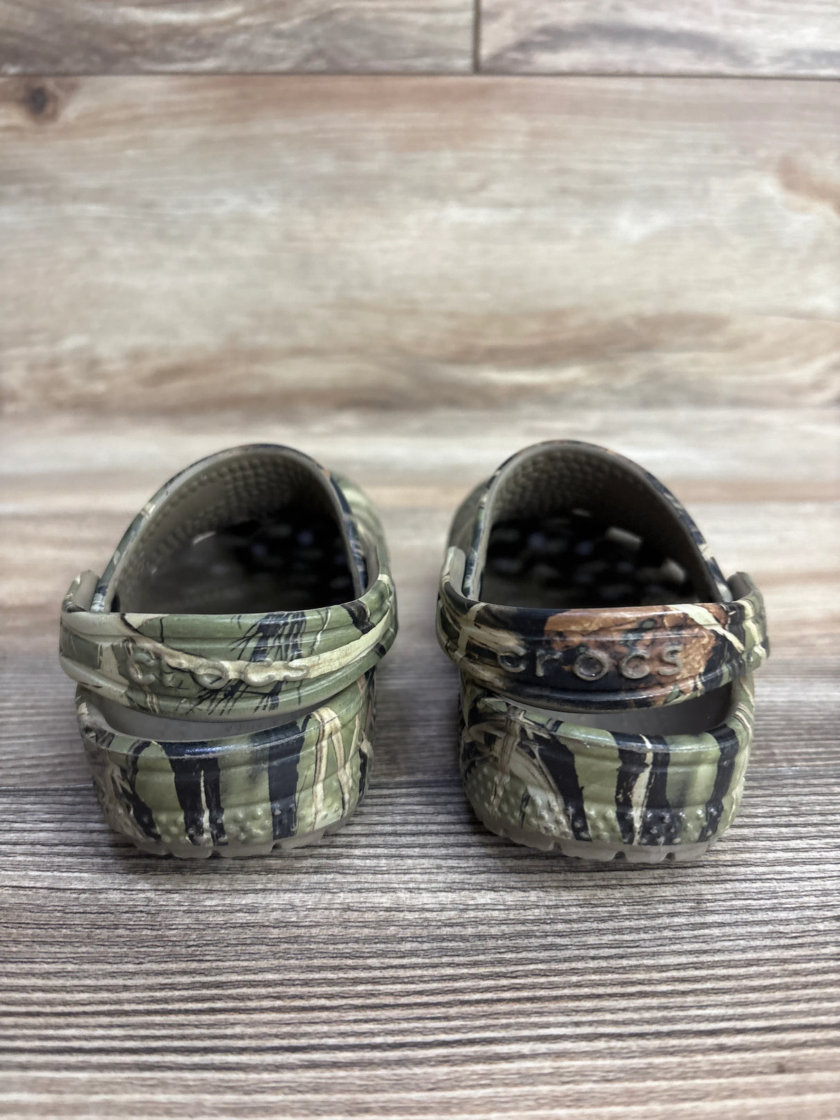 Crocs Classic Clogs Camo sz 7c