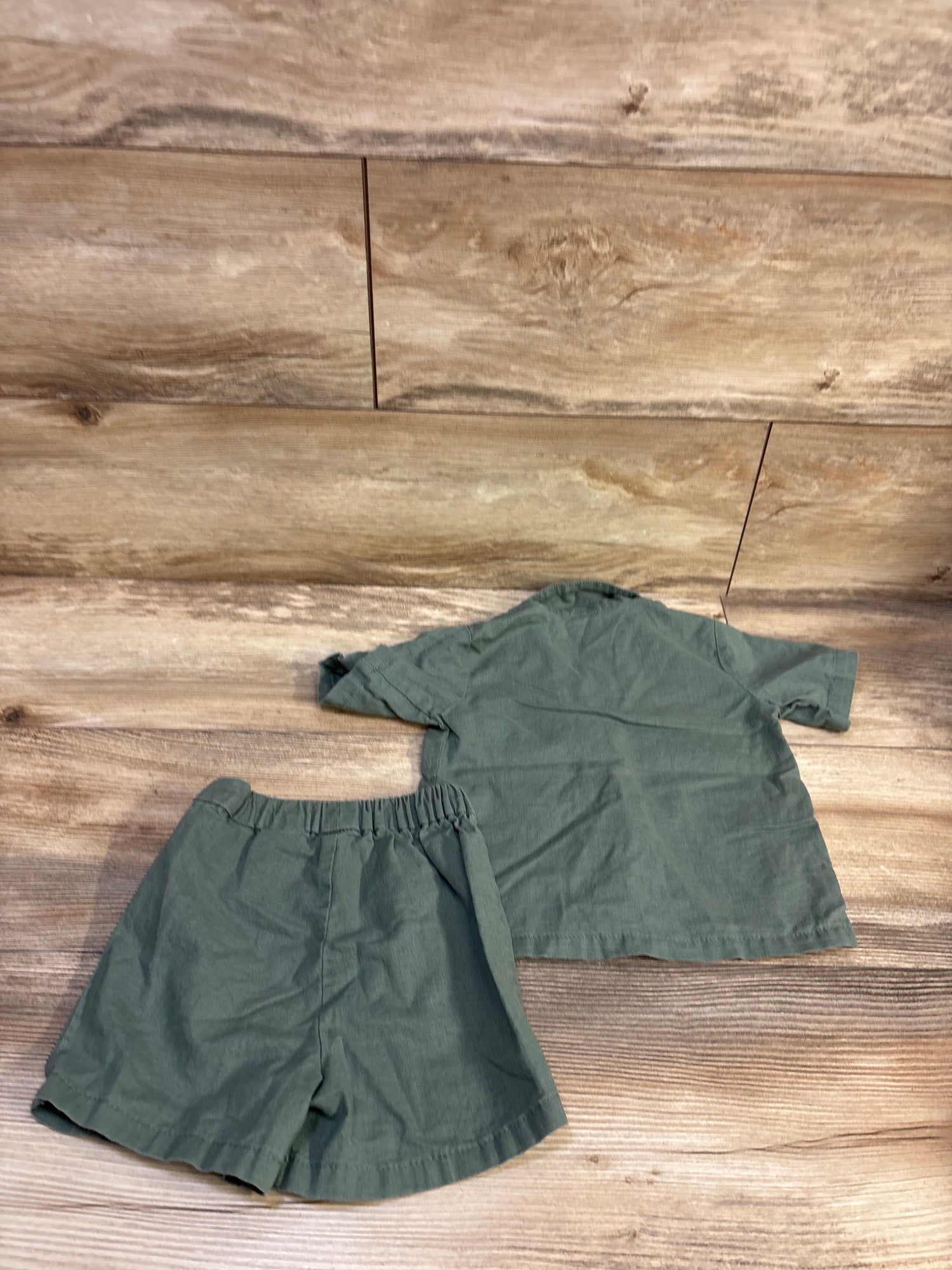 H&M 2pc Button Up Shirt & Shorts Set Green sz 12m