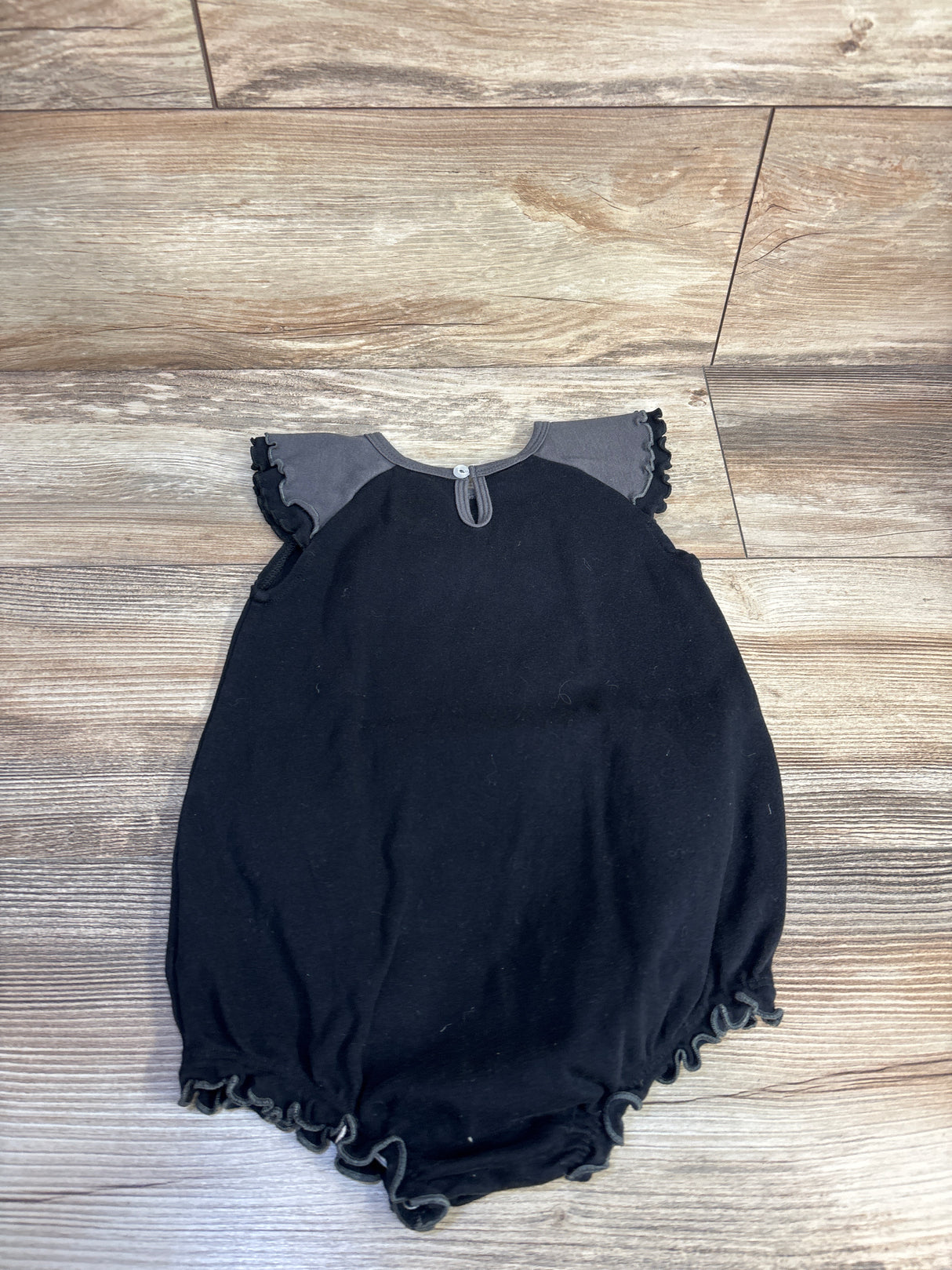 NHL Golden Knights Ruffle Bodysuit Black sz 24m