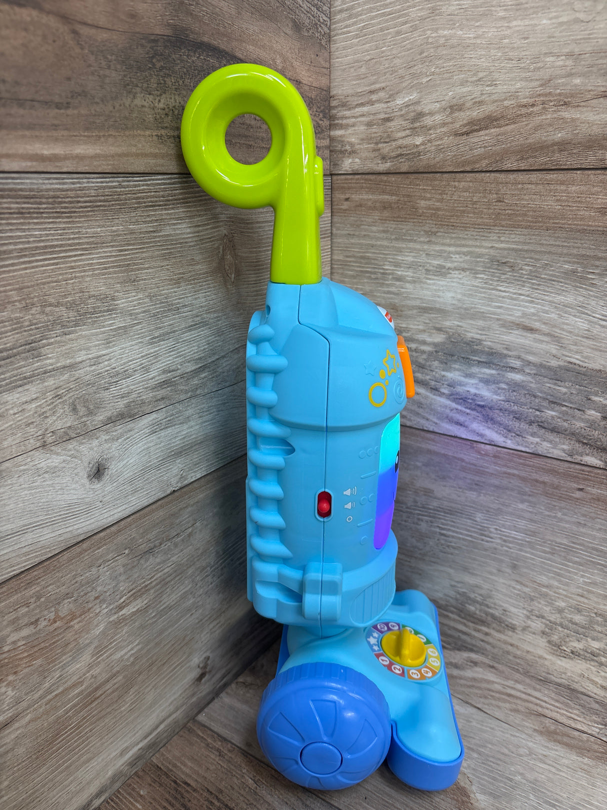 Fisher Price Light-up Pretend Vacuum Cleaner