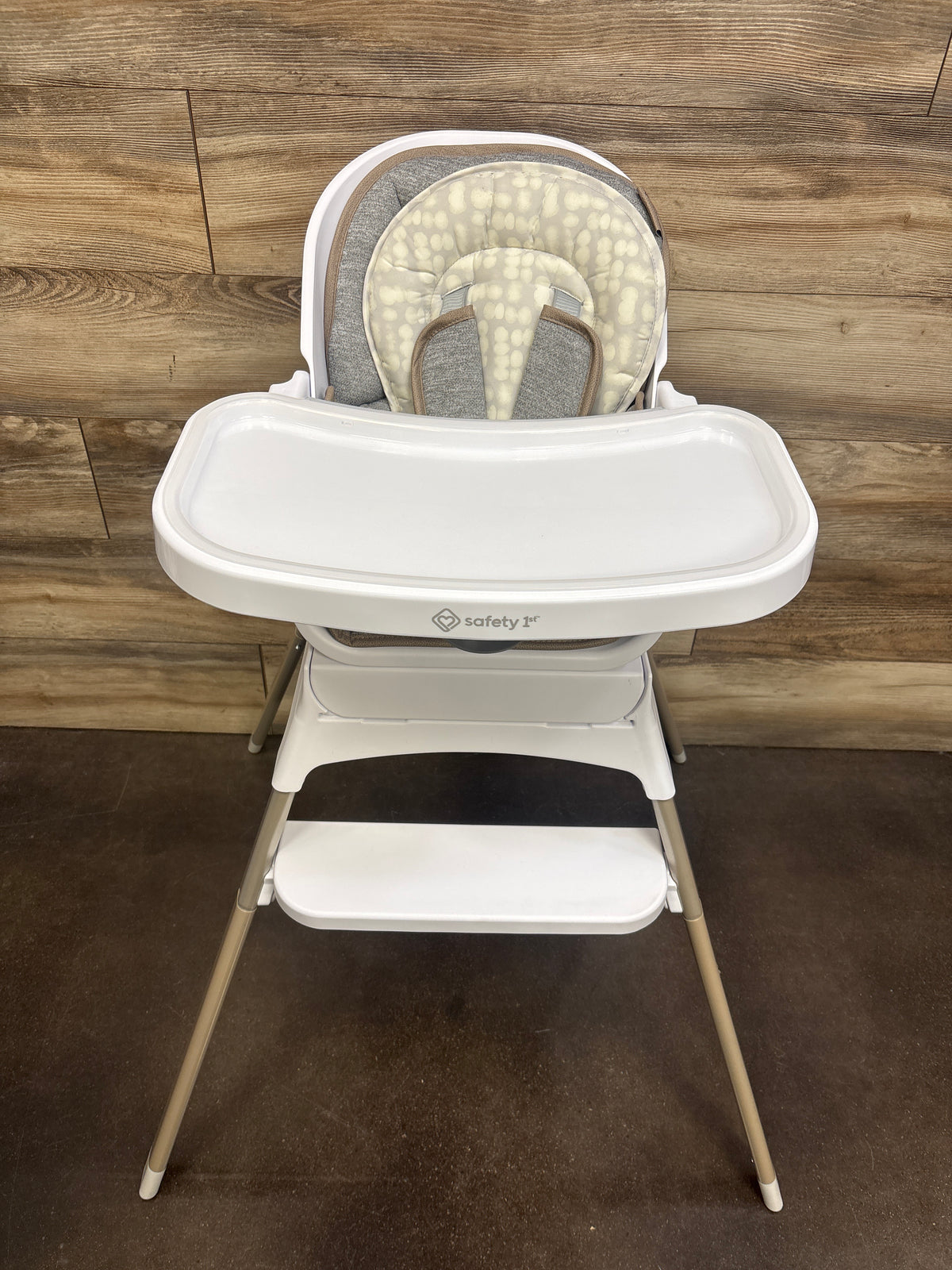 Safety 1st Grow and Go Rotating High Chair in French Gray
