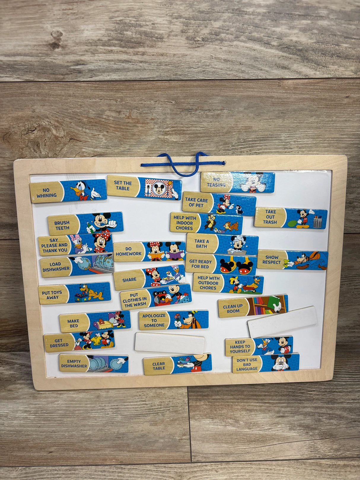 Melissa & Doug Mickey Mouse My Magnetic Responsibility Chart