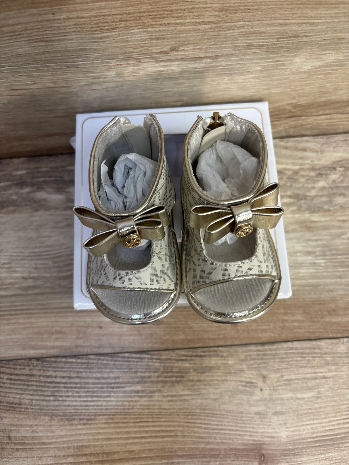 NEW Michael KorsTilly Dahnia 3 Crib Shoes sz 2c