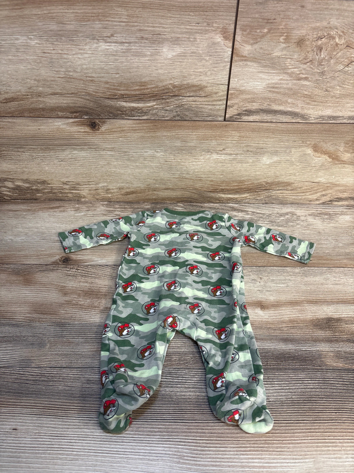 Buc-ee's Camo Sleeper Green sz 3m