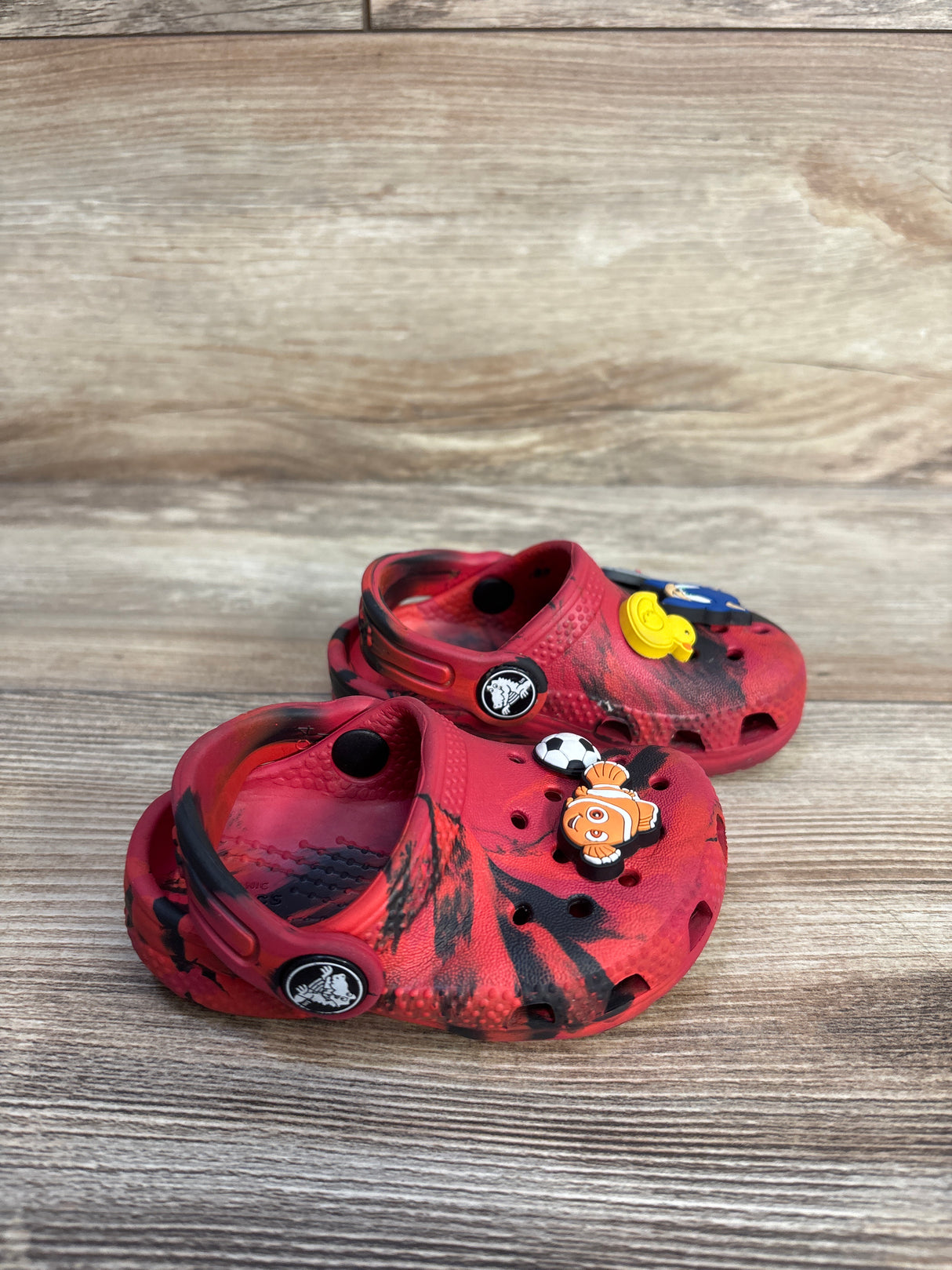 Crocs Classic Clogs with Jibbitz Red sz 4c
