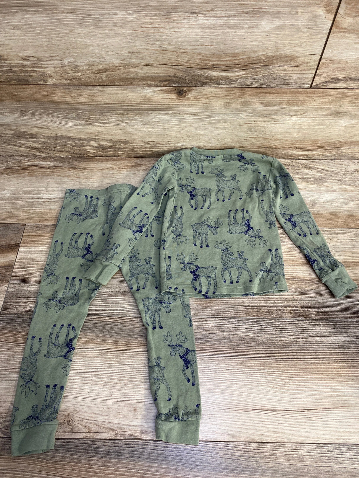 Just One You 2pc Moose Pajama Set Green sz 3T