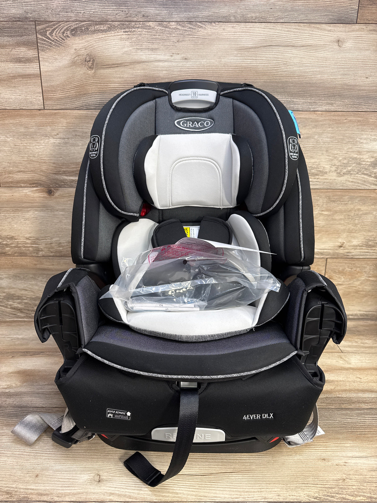 NEW Graco 4Ever DLX 4-in-1 Convertible Car Seat in Fairmont 4-120lbs