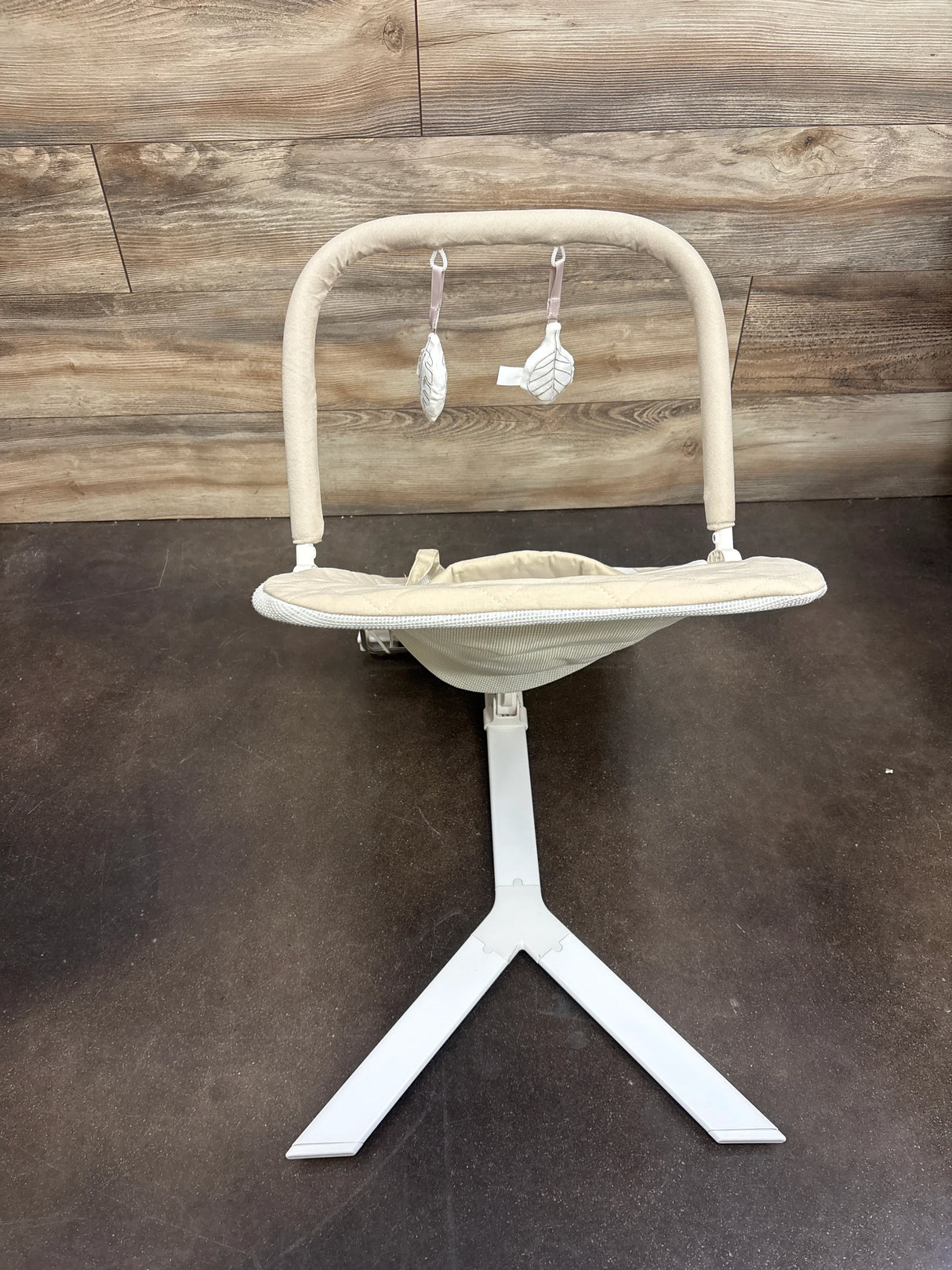 NEW Baby Delight Alpine Organic Deluxe Portable Bouncer in Oat