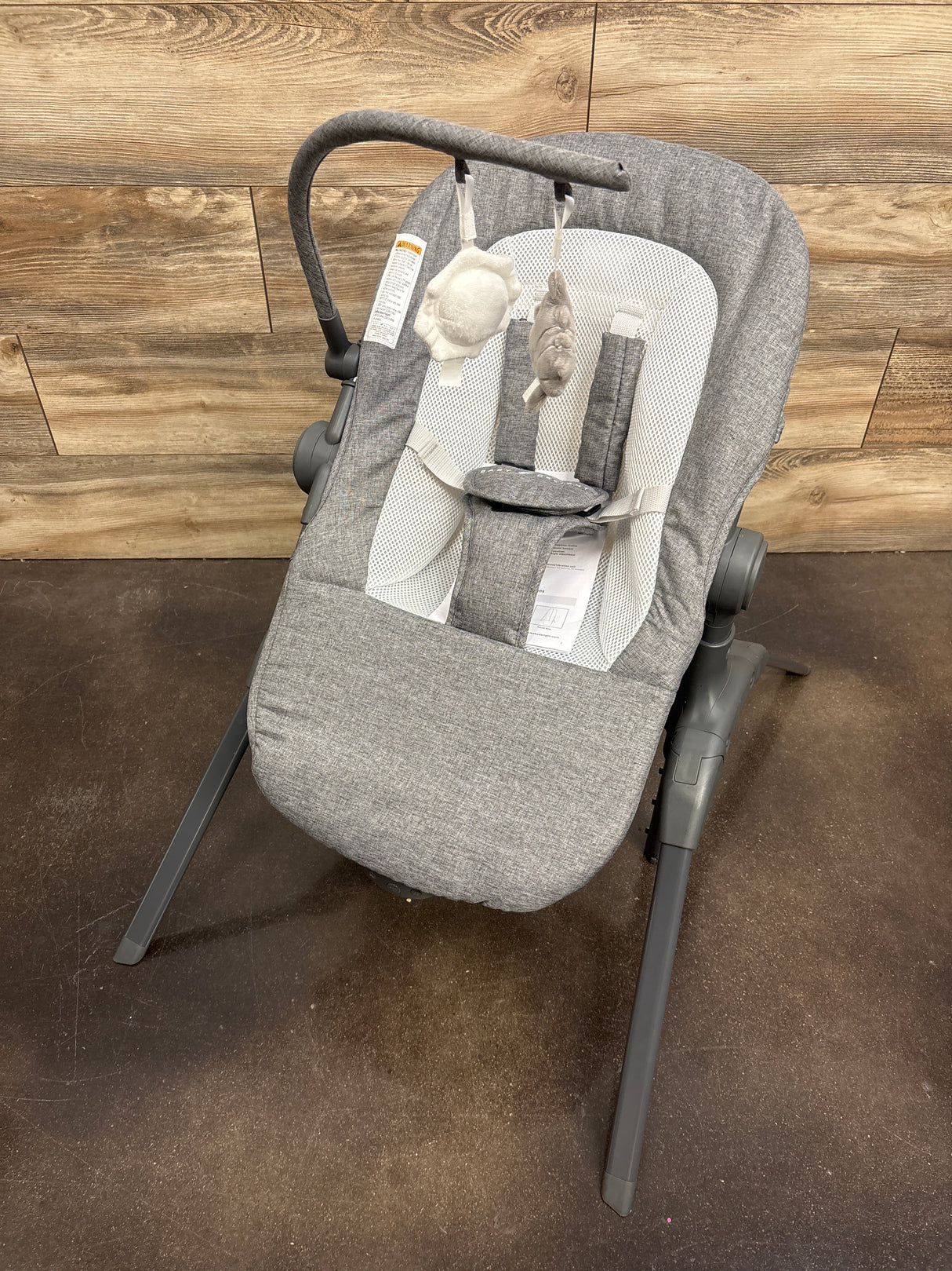 NEW Baby Delight Bloom Soothing Adjustable Lounger in Charcoal