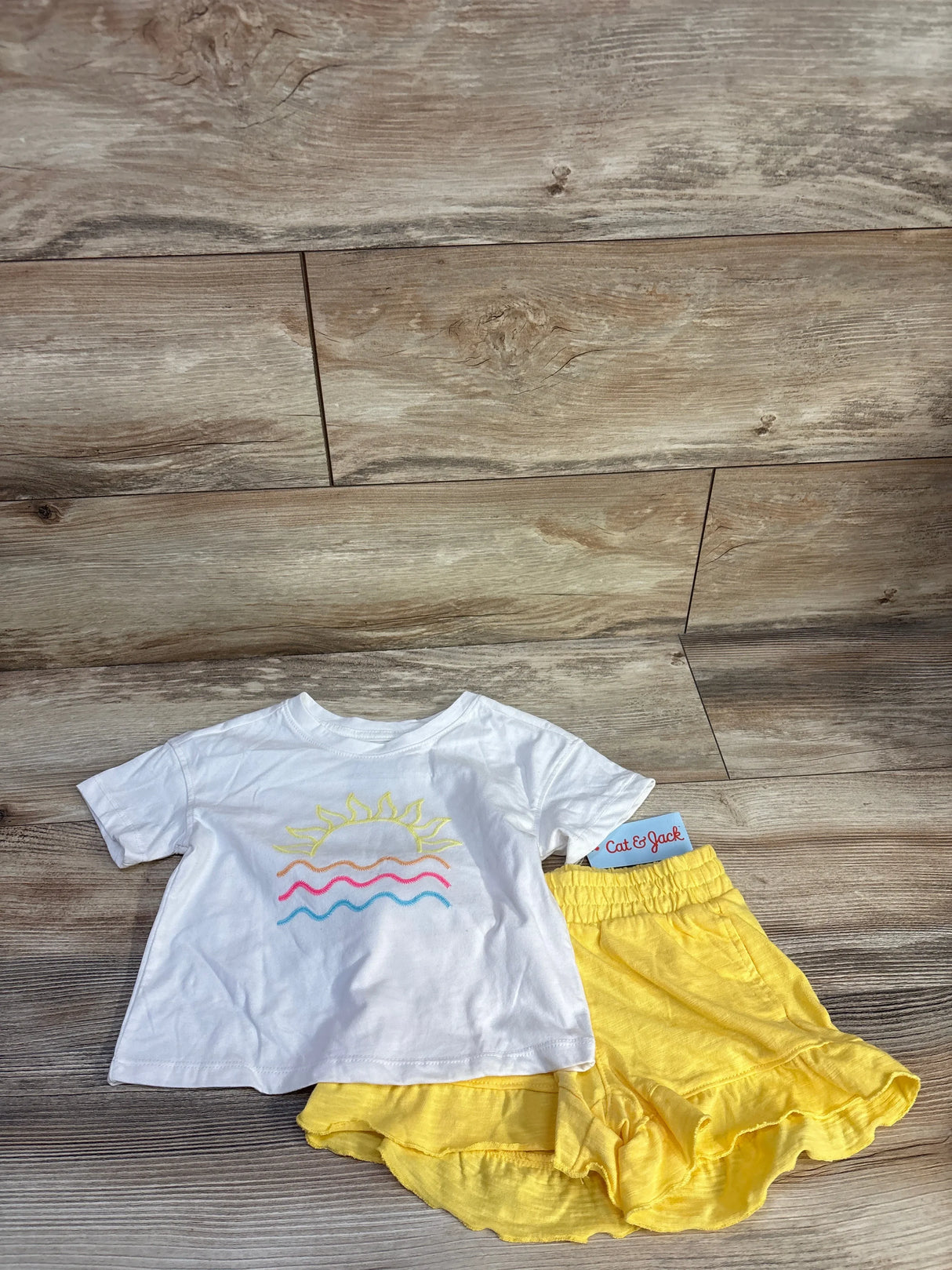 NEW Cat & Jack 2Pc Sun and Waves T-Shirt & Shorts Set White sz 4T