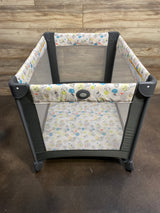 NEW Graco Pack 'n Play Portable Playard in Carnival