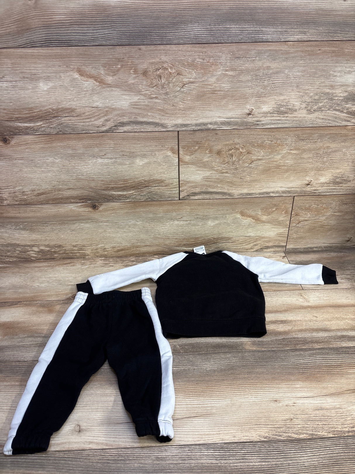 Nike 2pc Sweatshirt and Jogger Set Black sz 12m