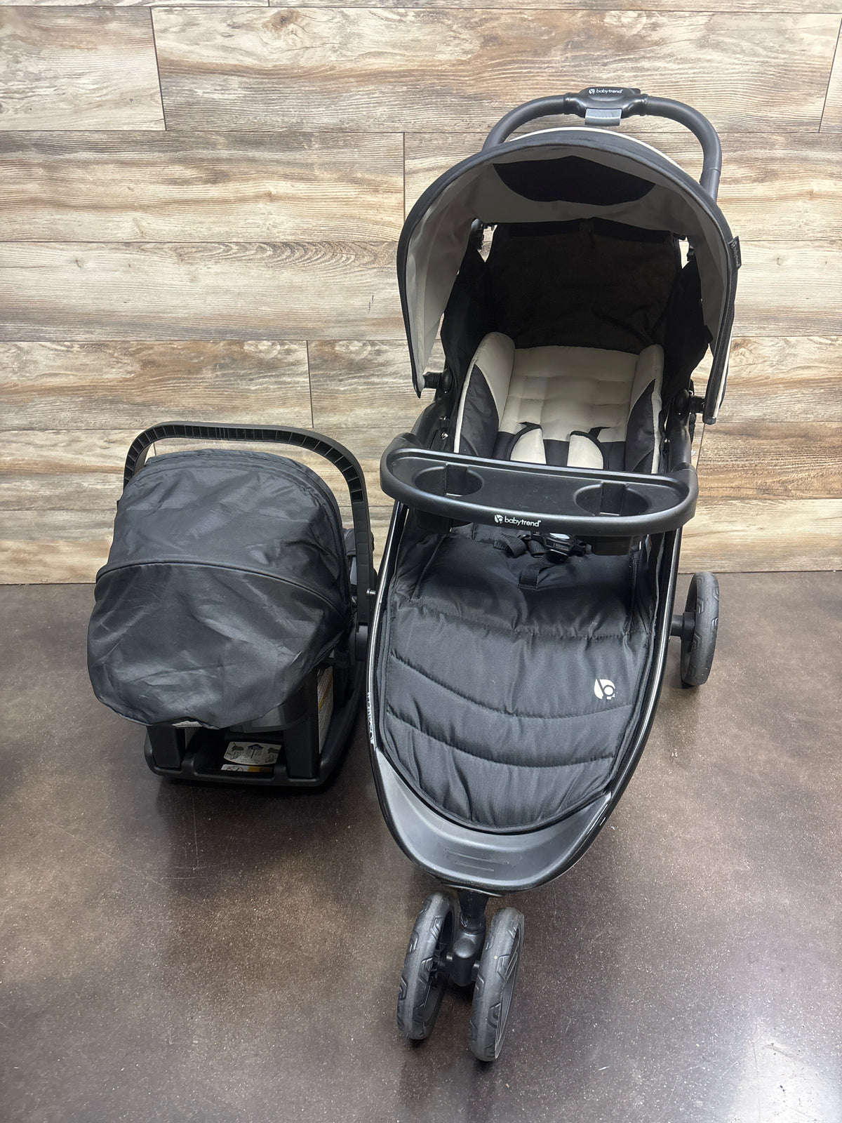Baby Trend EZ Ride Travel System with EZ-Lift Car Seat
