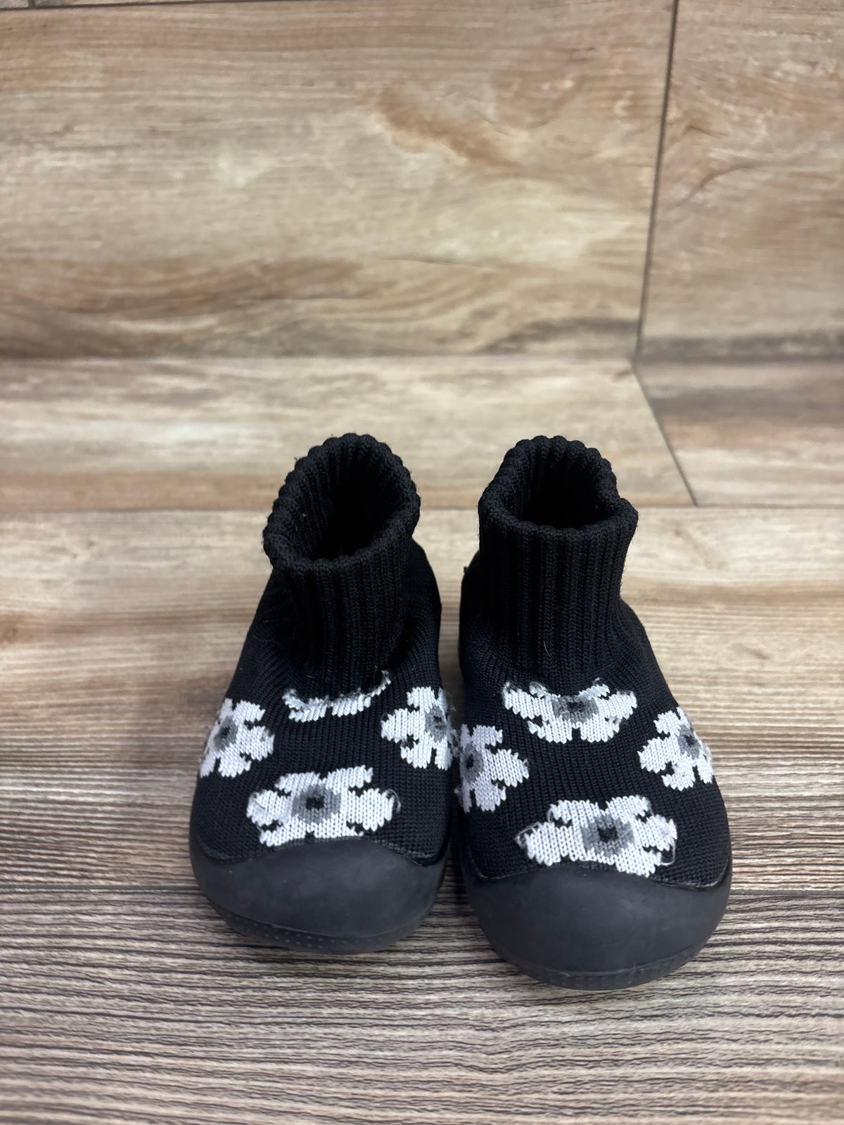 Morendl Floral Sock Shoes Black sz 4.5c
