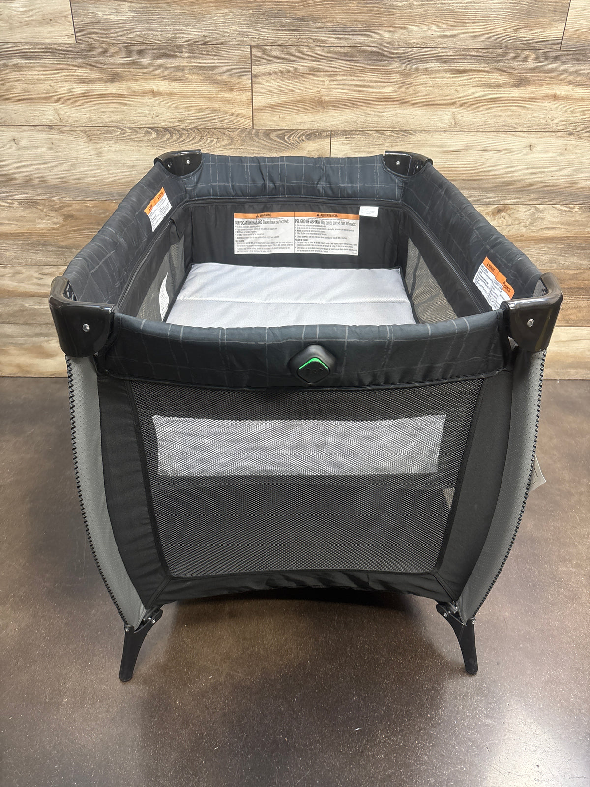 Safety 1st Play-and-Stay Play Yard in High Street
