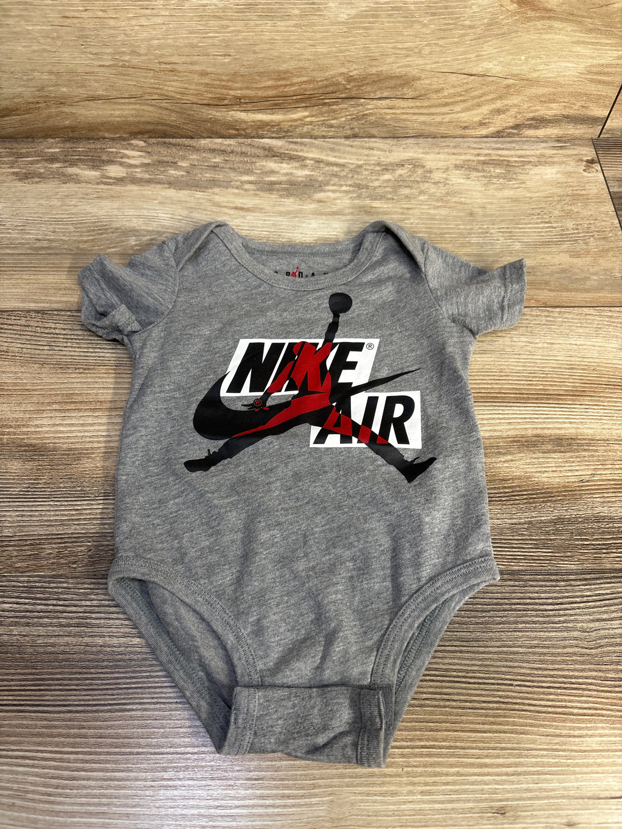 Air Jordan Bodysuit Grey sz 6m