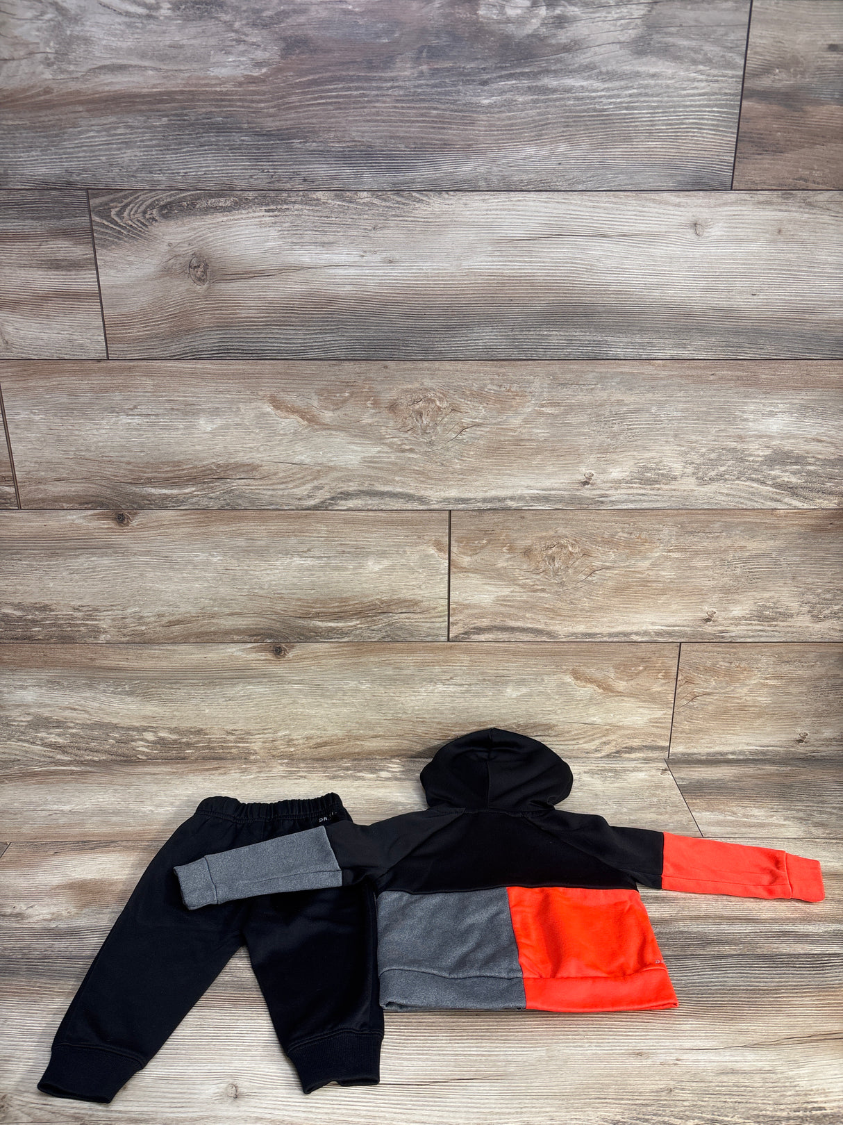 Nike 2pc Dri-Fit Full Zip Jacket & Joggers Set Black sz 18m